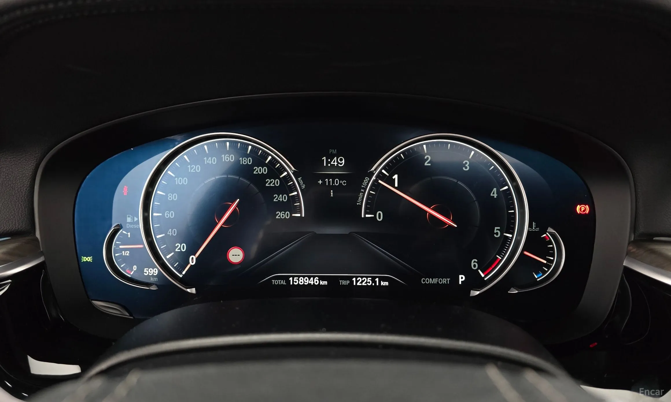 BMW 5 Series (G30) превью 8