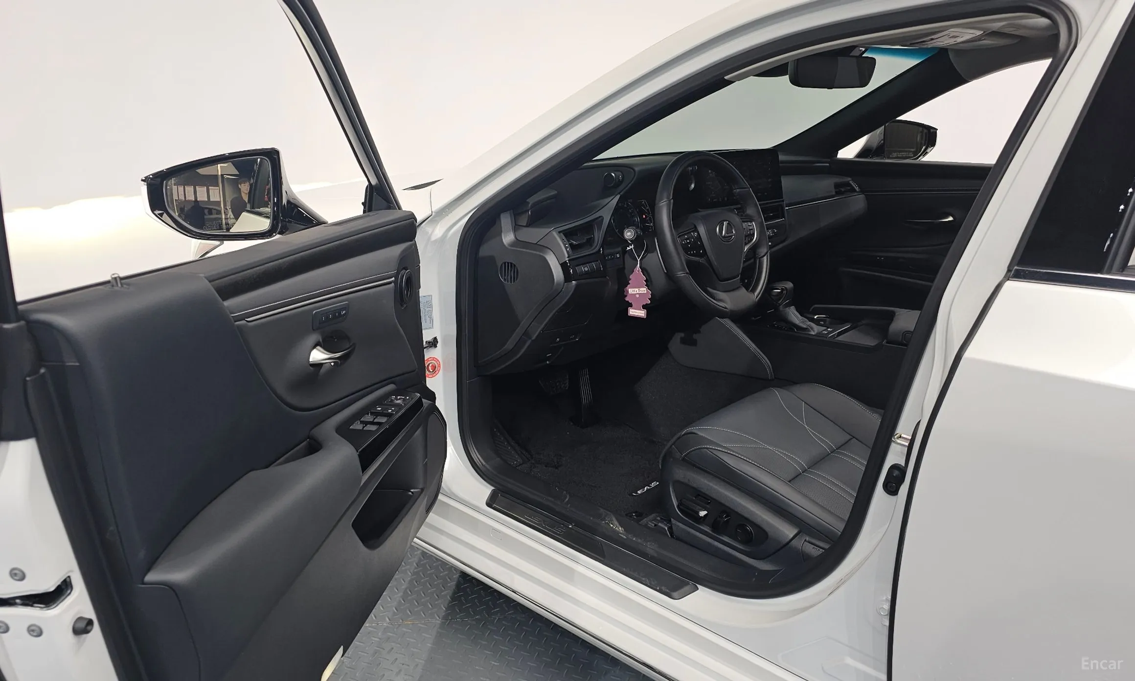 Lexus ES300h 7th Generation превью 10