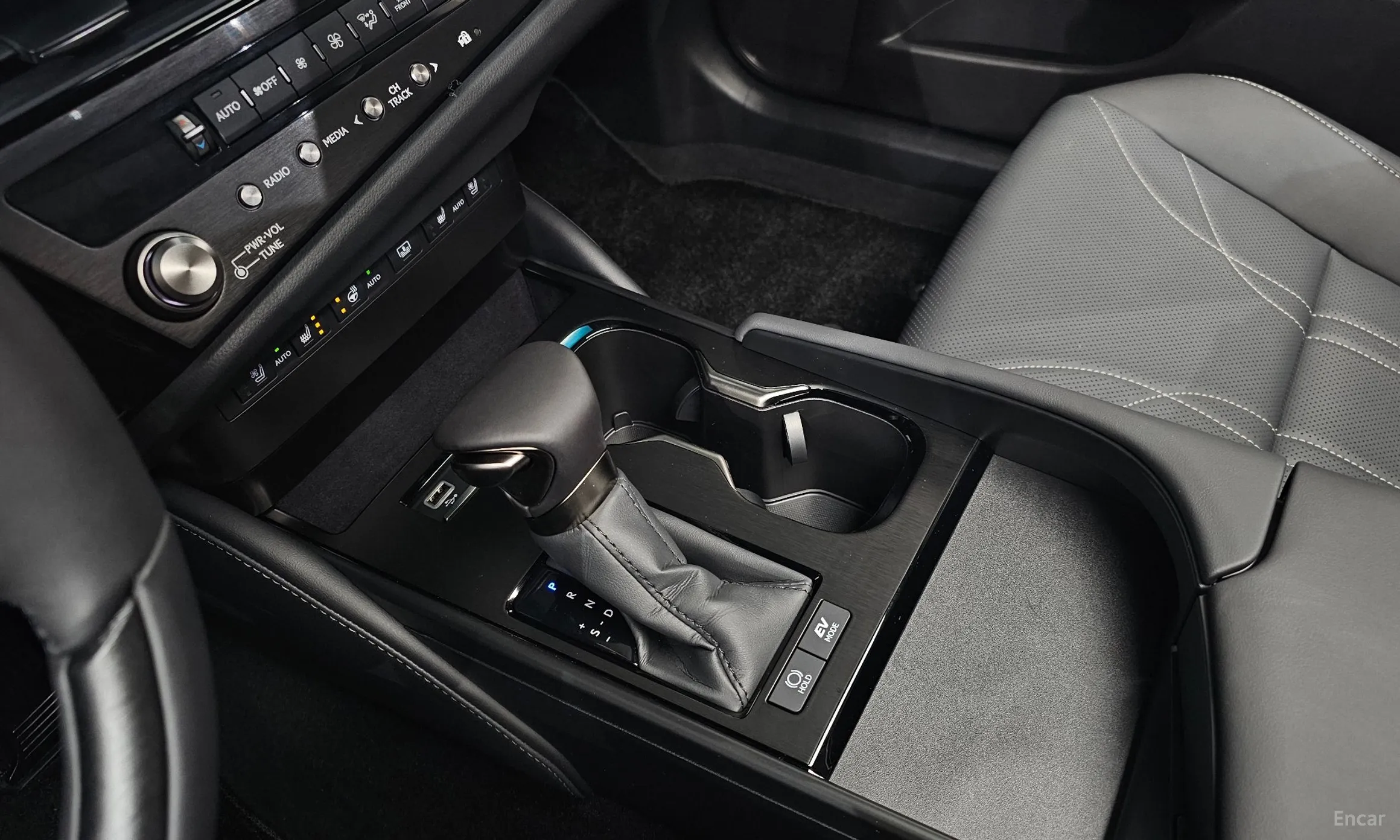 Lexus ES300h 7th Generation превью 9