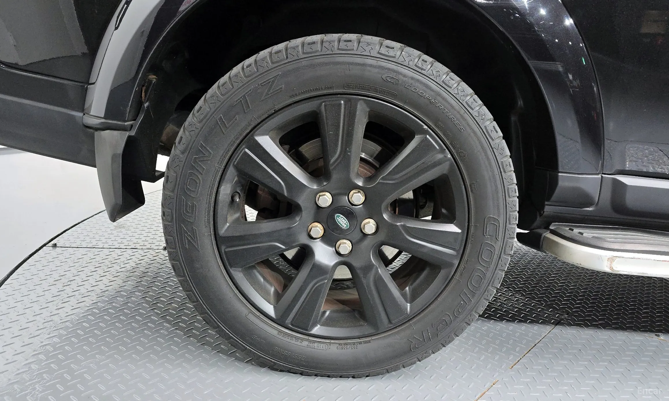 Land Rover Discovery 4 превью 5