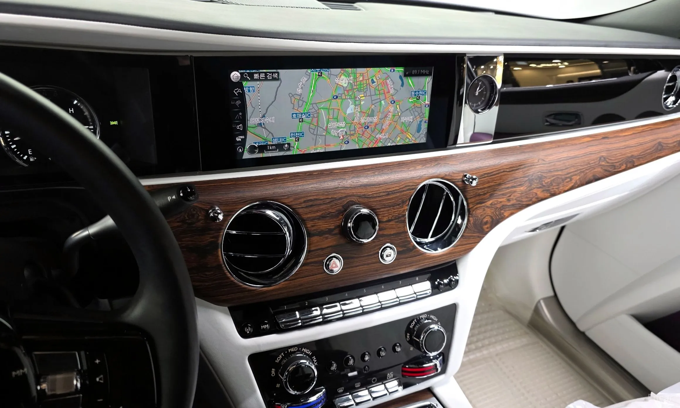 Rolls-Royce Ghost 2nd Generation превью 14