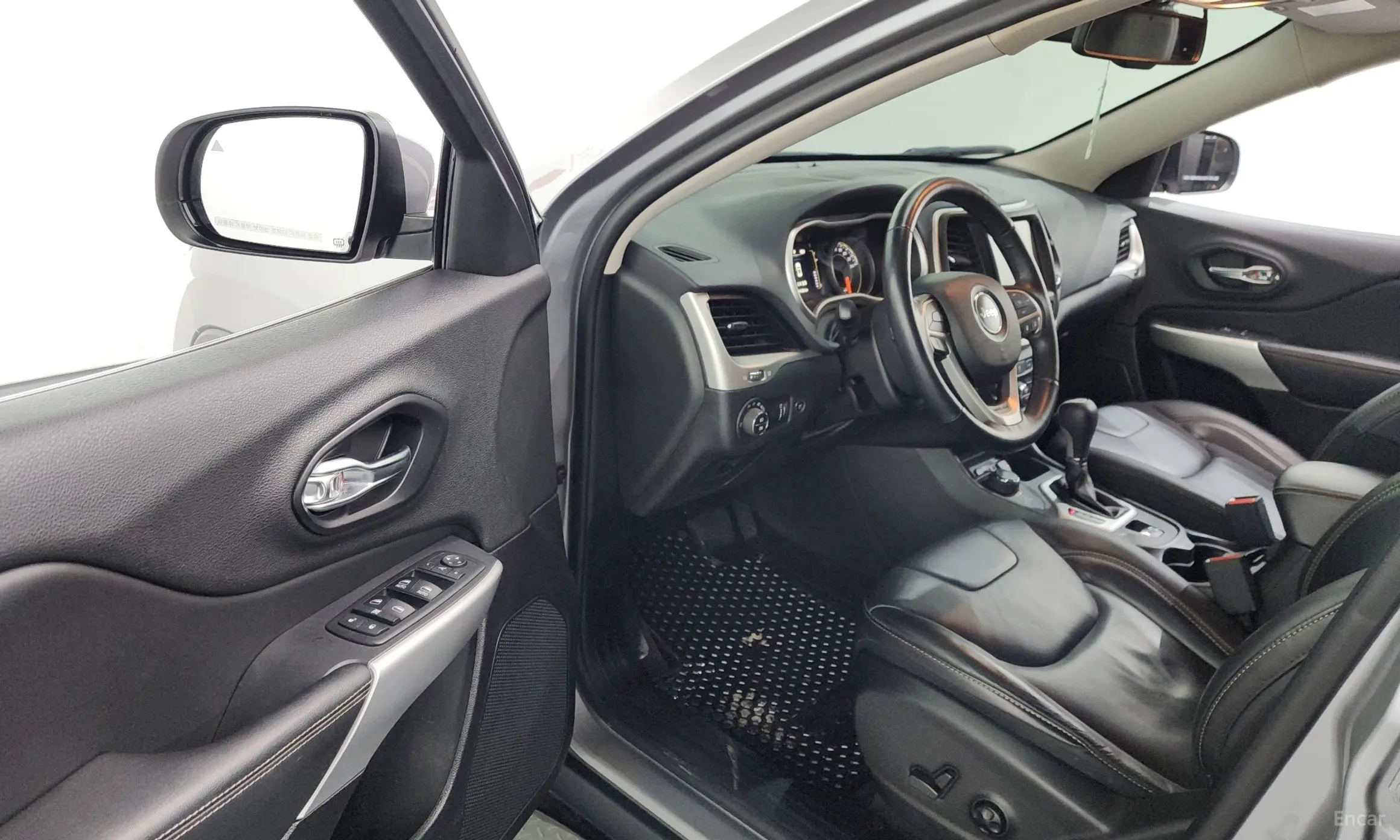 Jeep Cherokee (KL) превью 10
