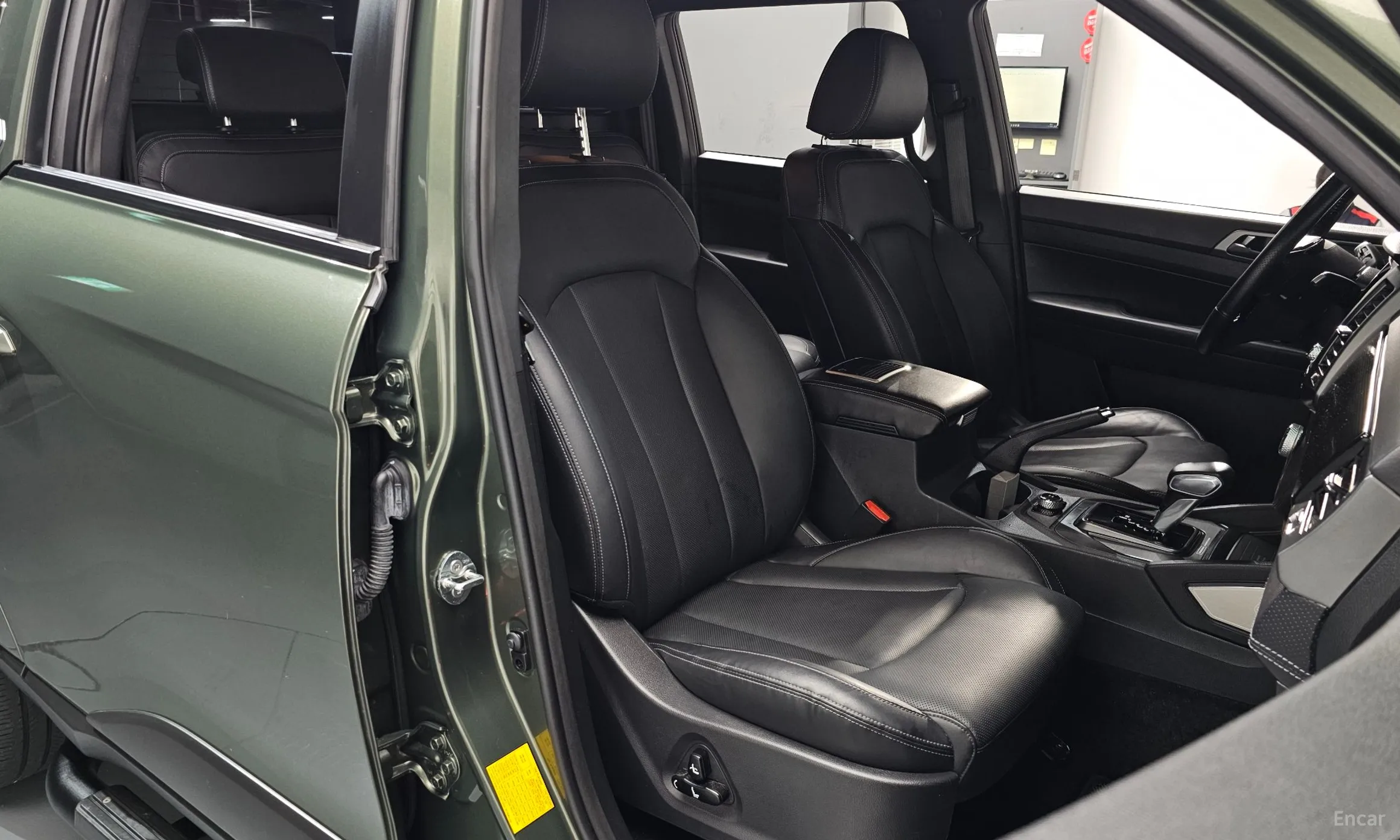 KG Mobility (SsangYong) Rexton Sports Khan превью 10
