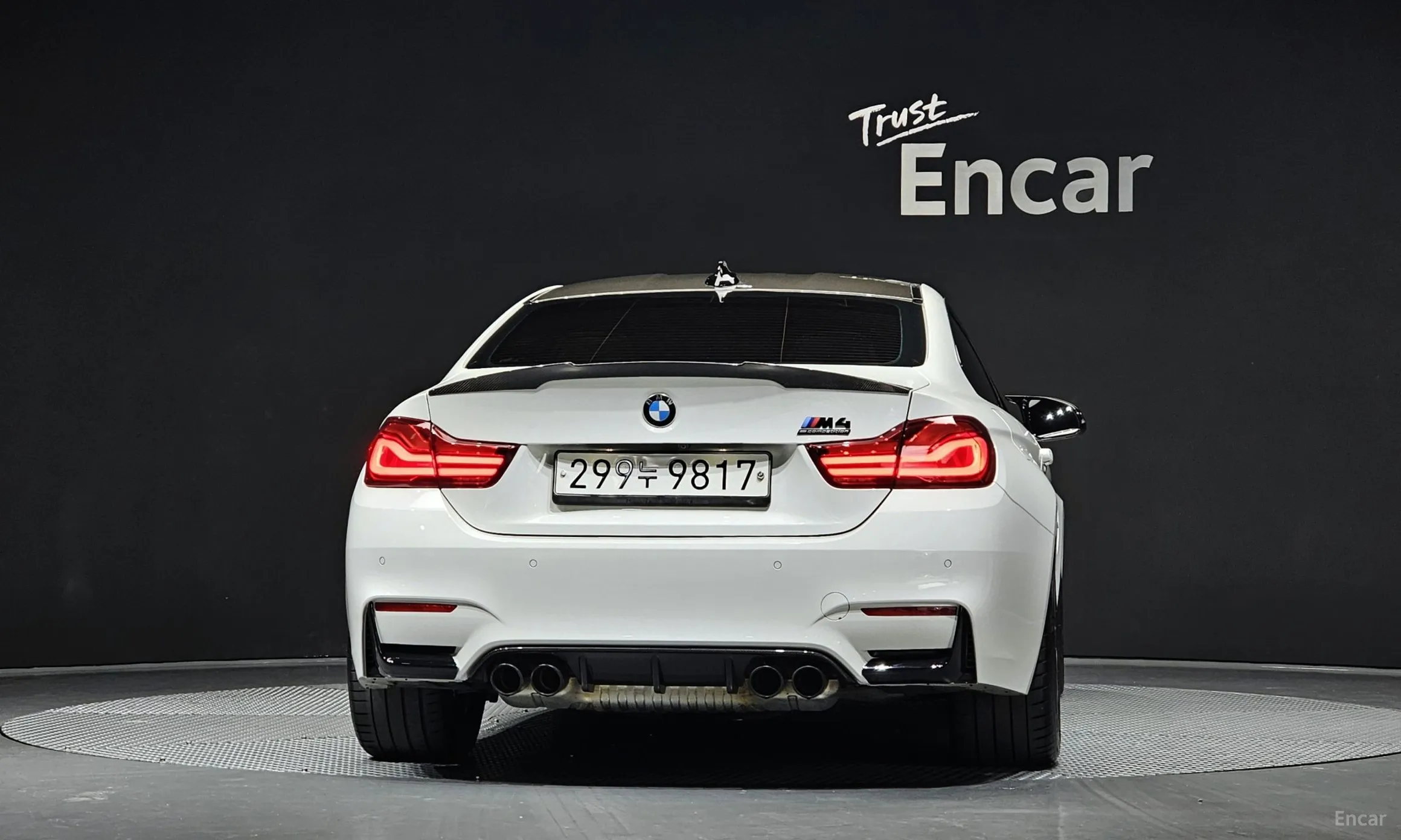 BMW M4 (F82) превью 4