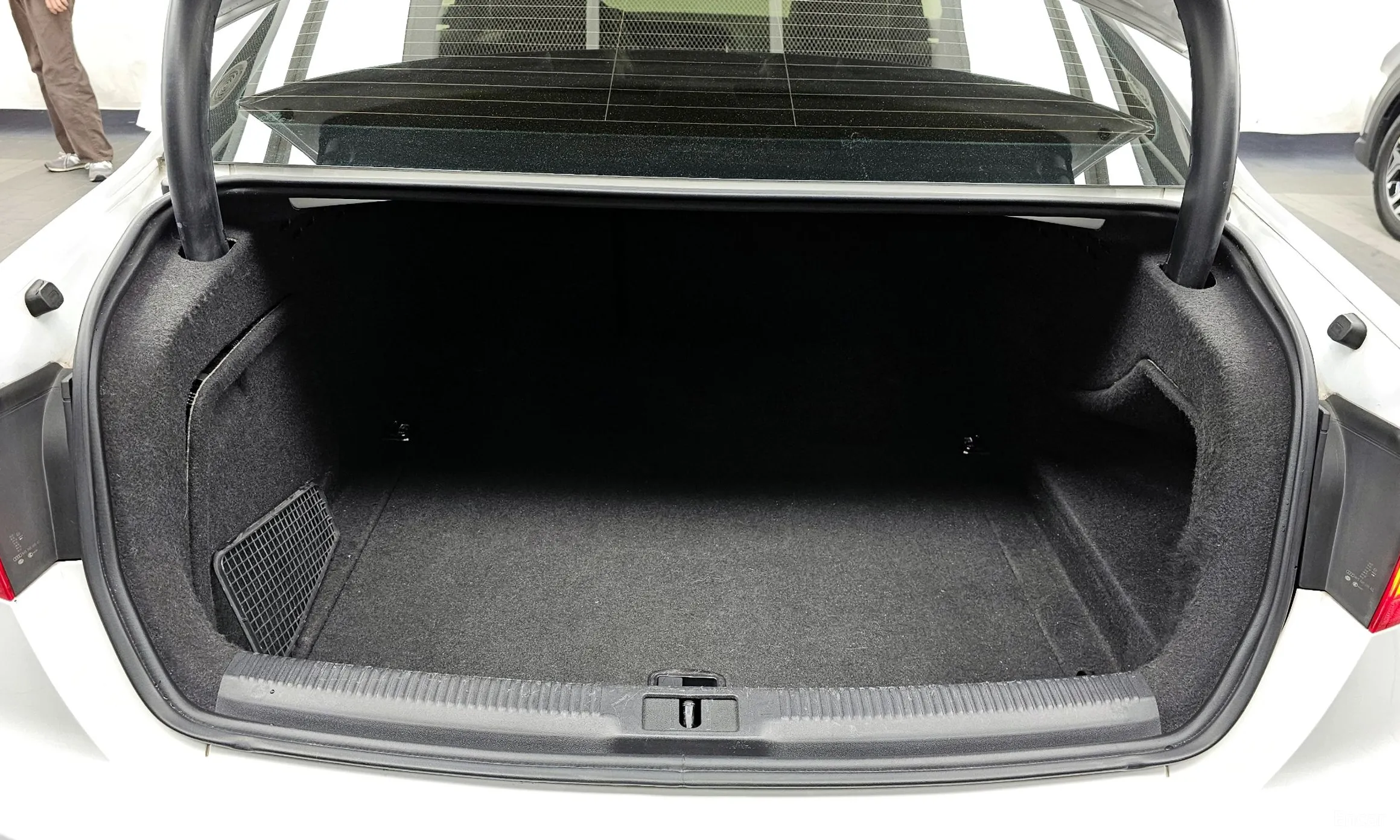 Audi New A4 превью 20