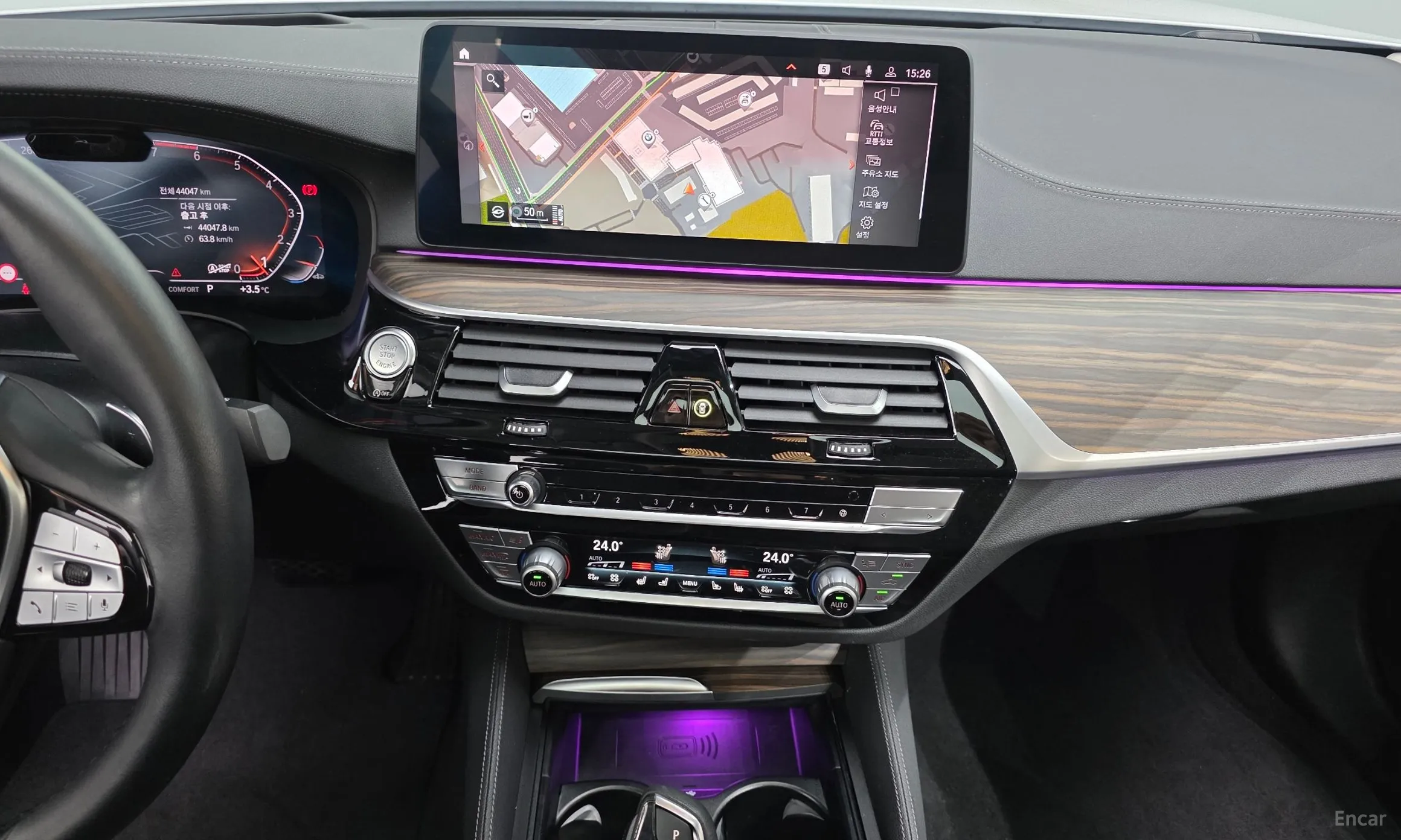 BMW 5 Series (G30) превью 15