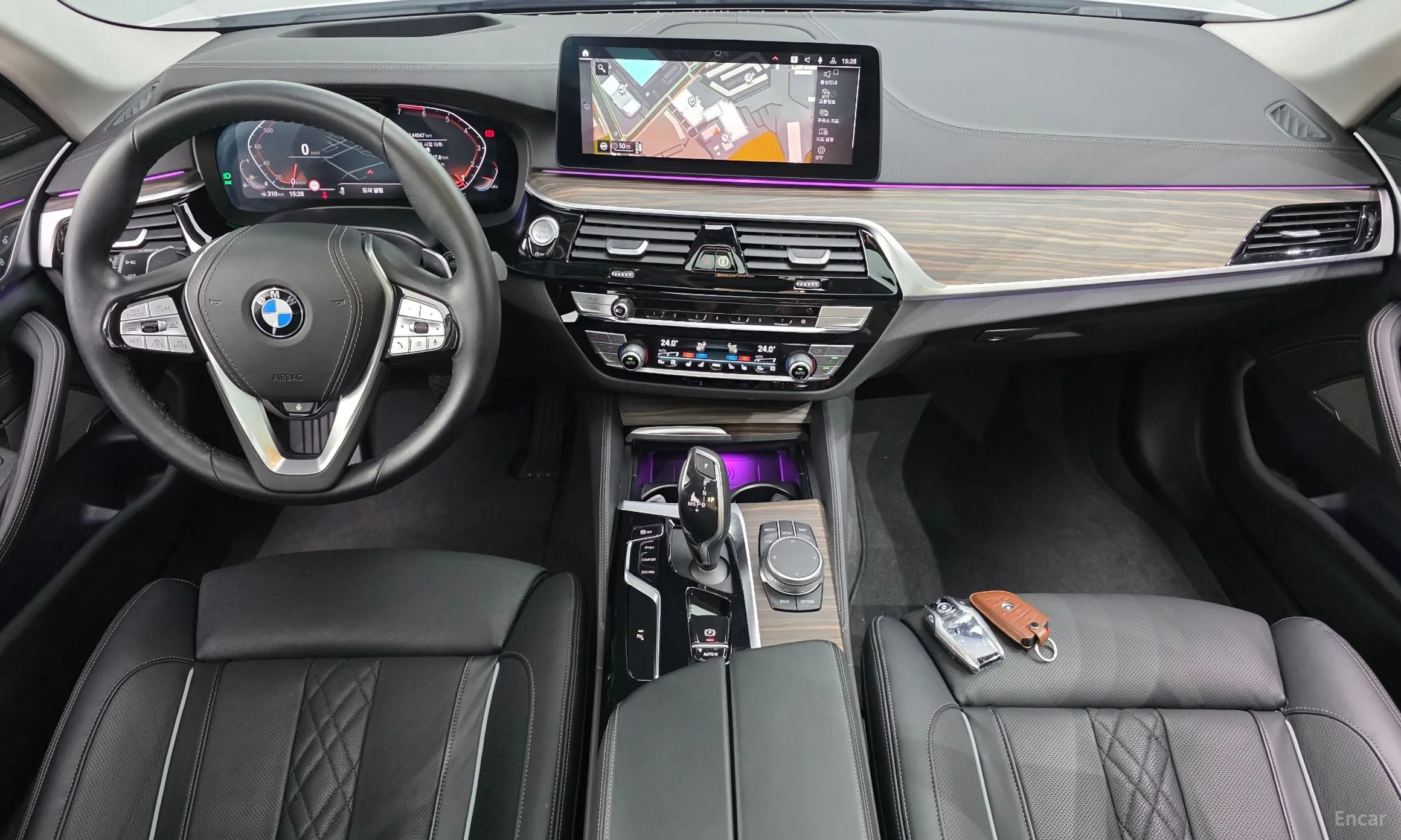 BMW 5 Series (G30) превью 7