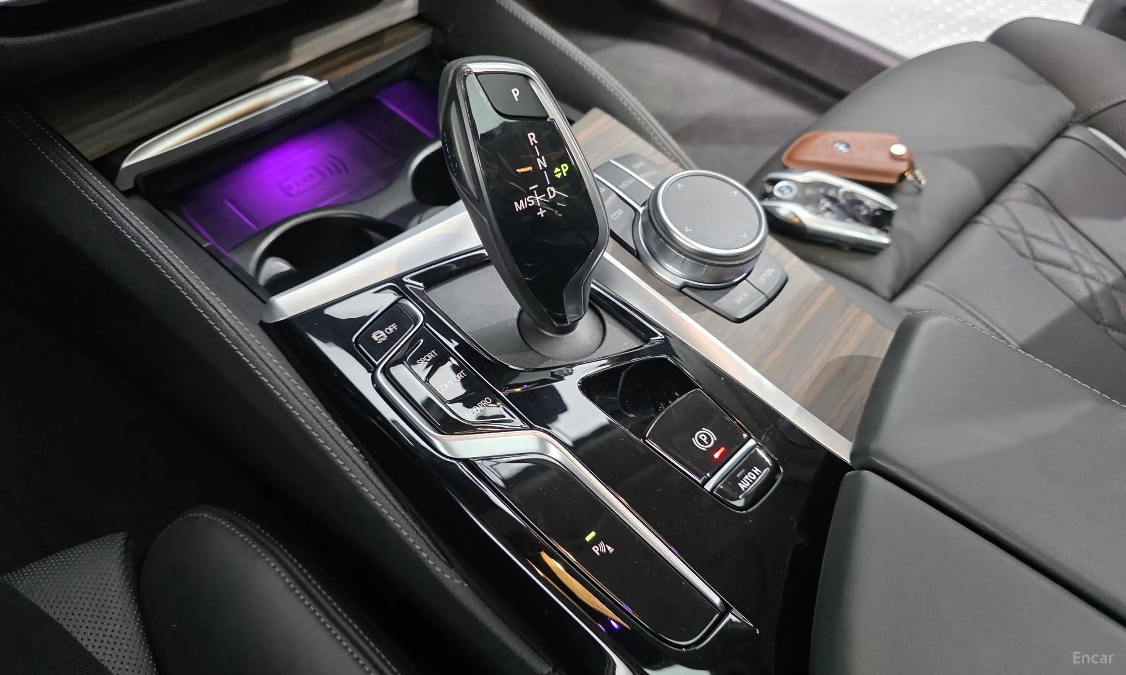 BMW 5 Series (G30) превью 9