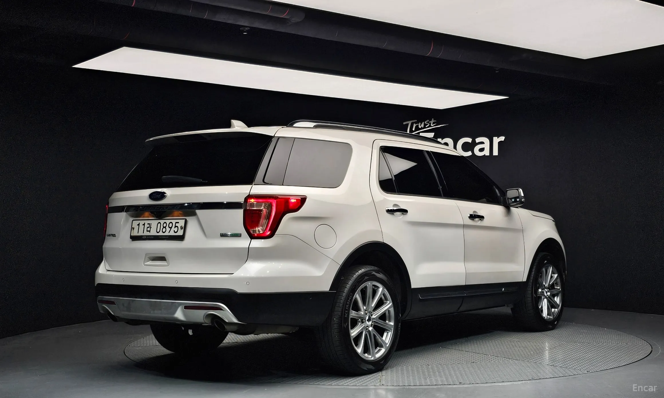 Ford Explorer превью 2