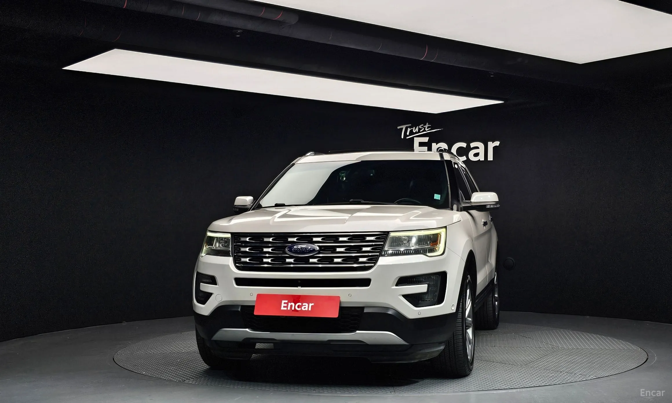 Ford Explorer превью 3