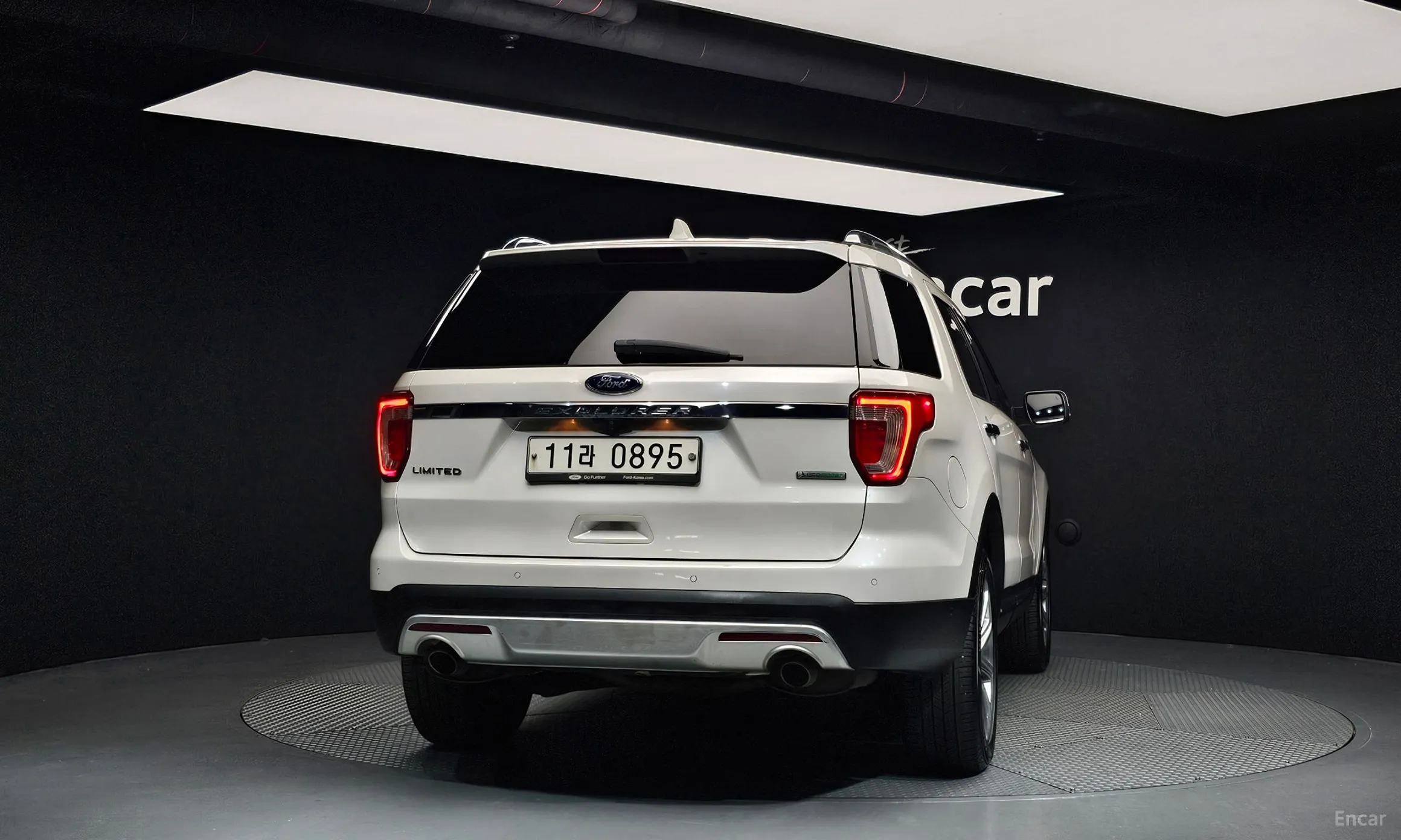 Ford Explorer превью 4