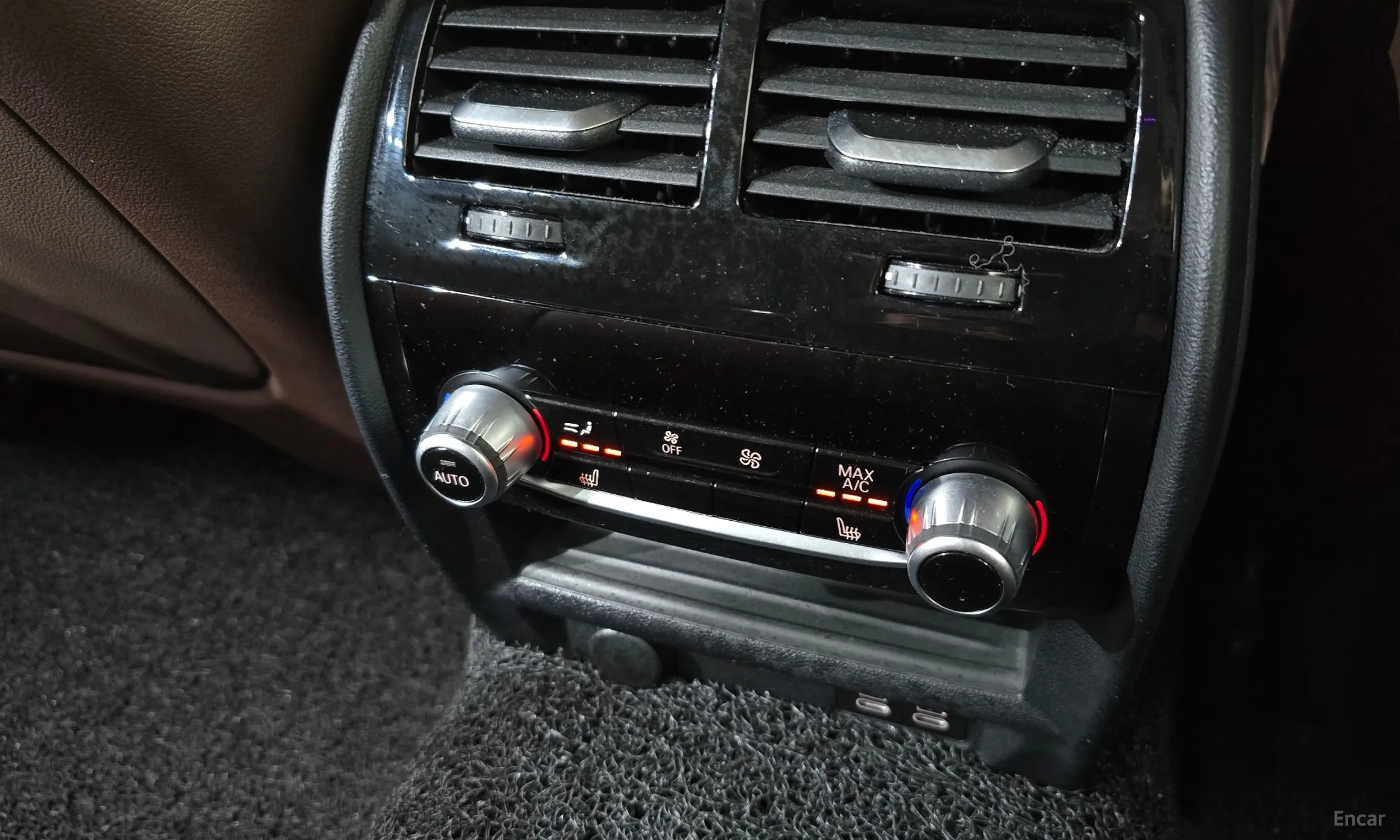 BMW 5 Series (G30) превью 18