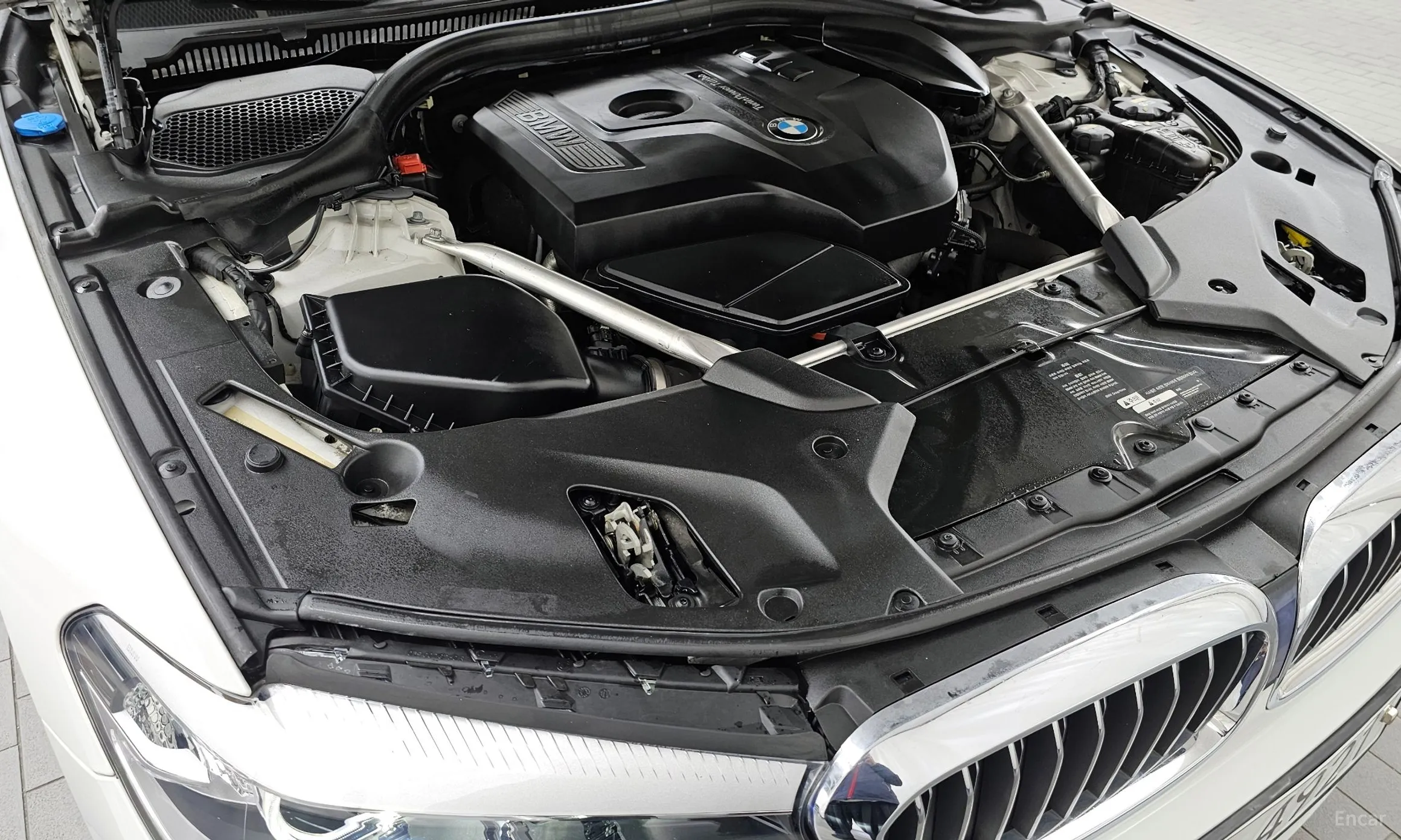 BMW 5 Series (G30) превью 6