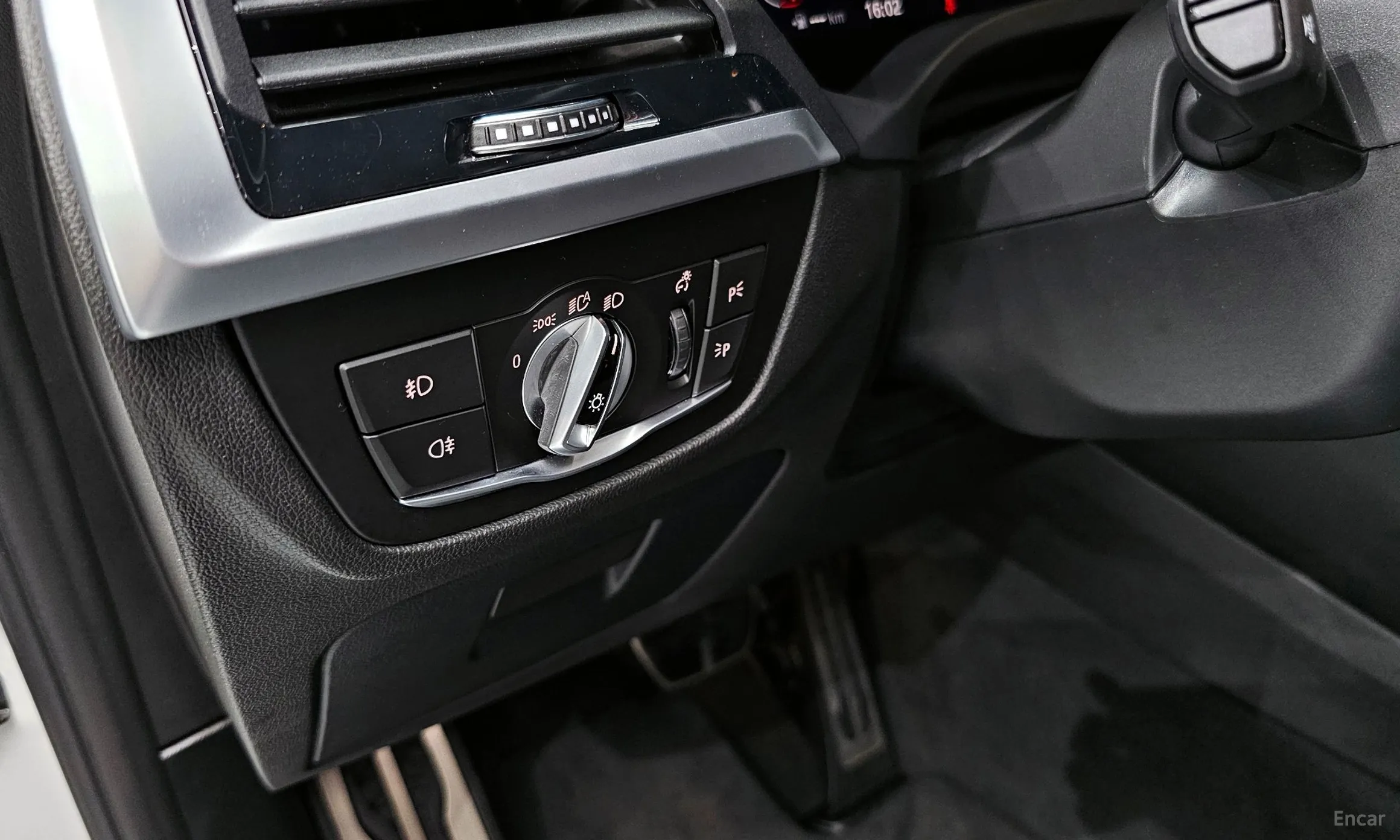 BMW X3 (G01) превью 16