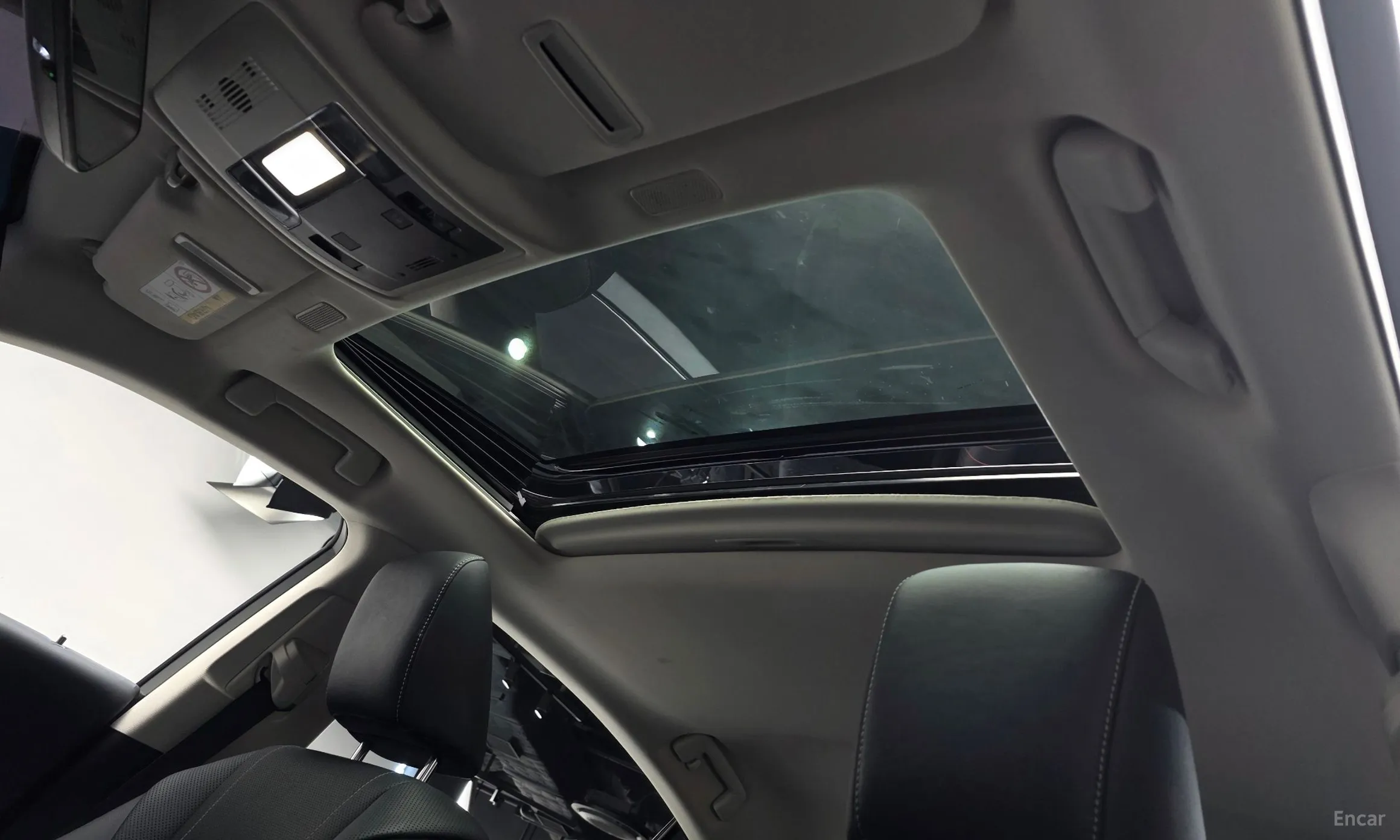 Lexus ES300h 7th Generation превью 17