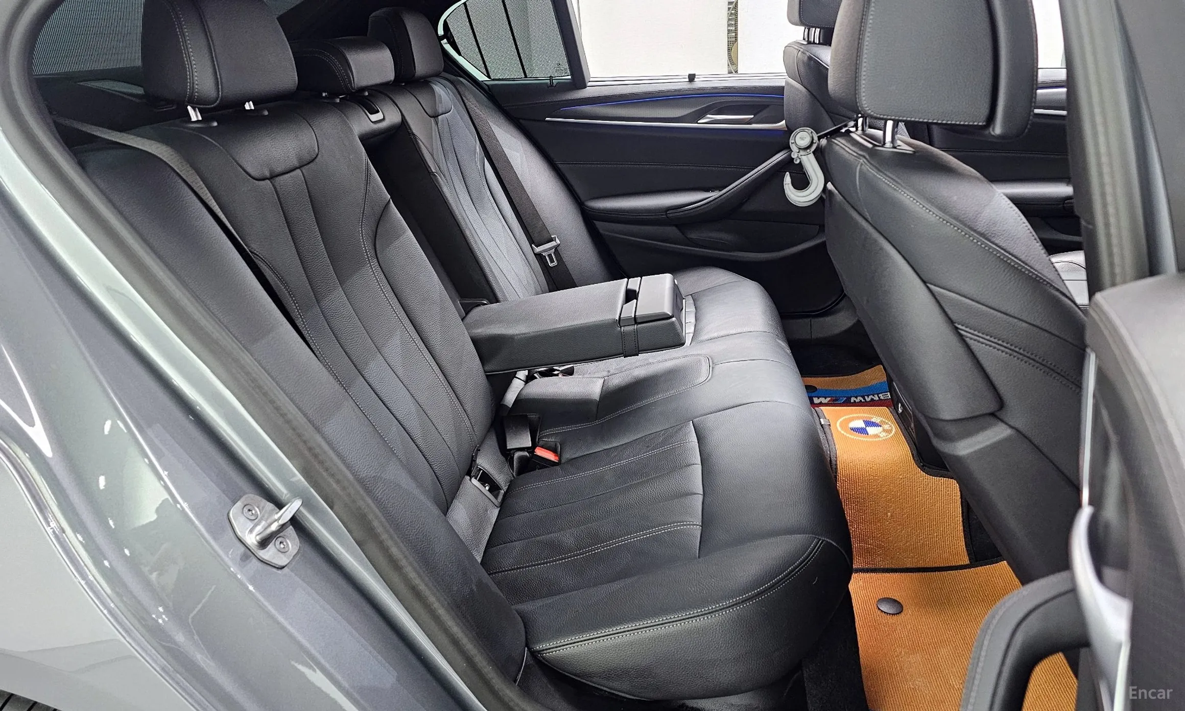 BMW 5 Series (G30) превью 12