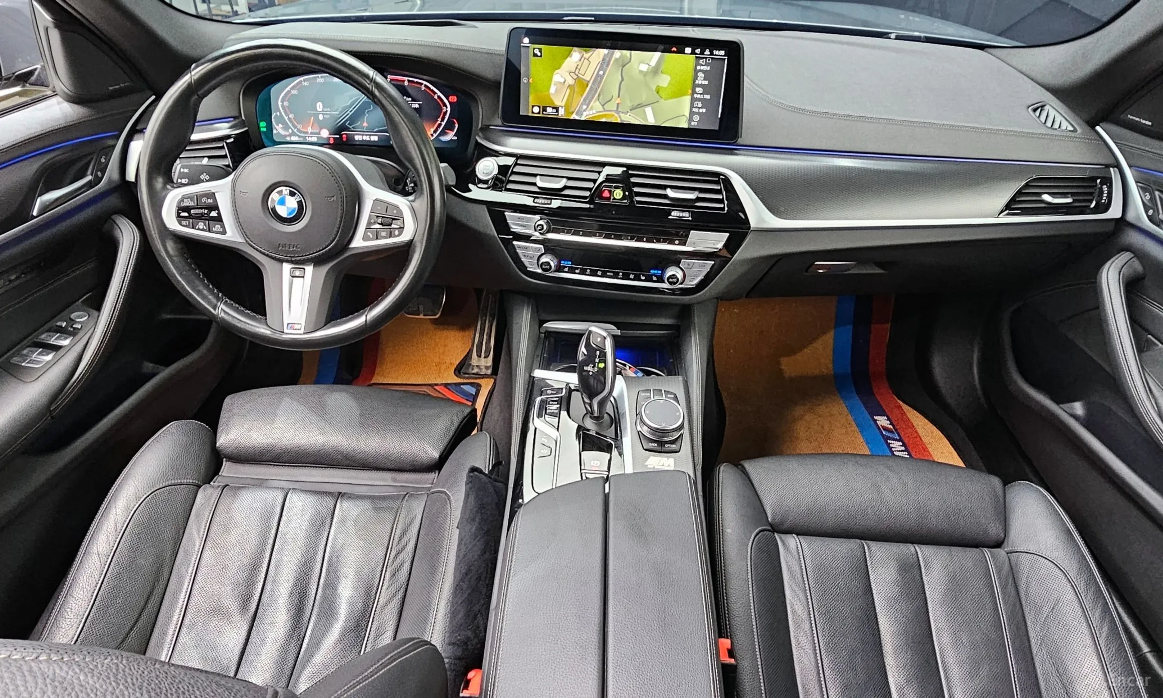 BMW 5 Series (G30) превью 7