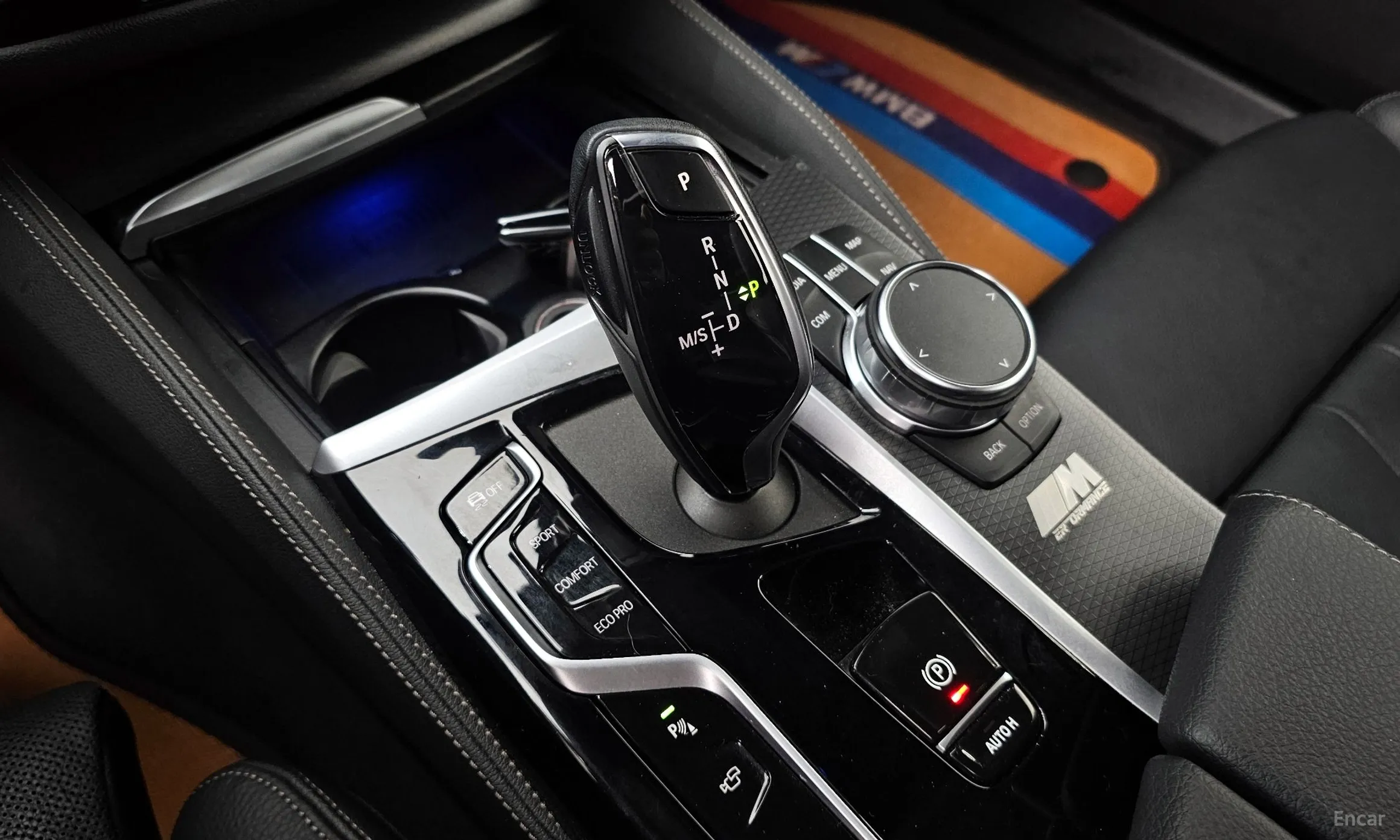 BMW 5 Series (G30) превью 9