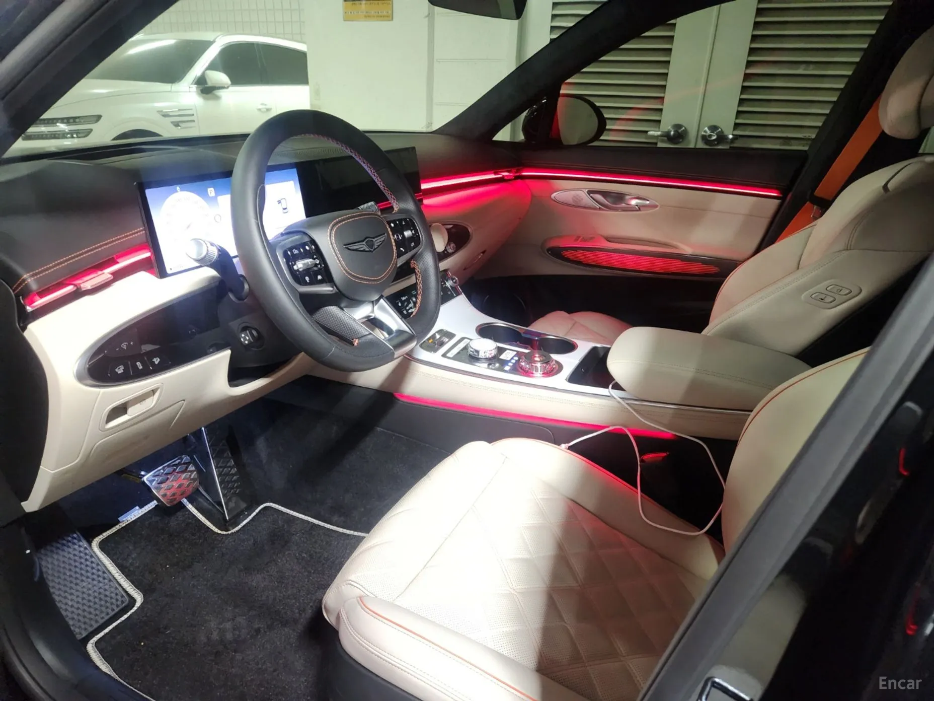 Genesis GV70 превью 6