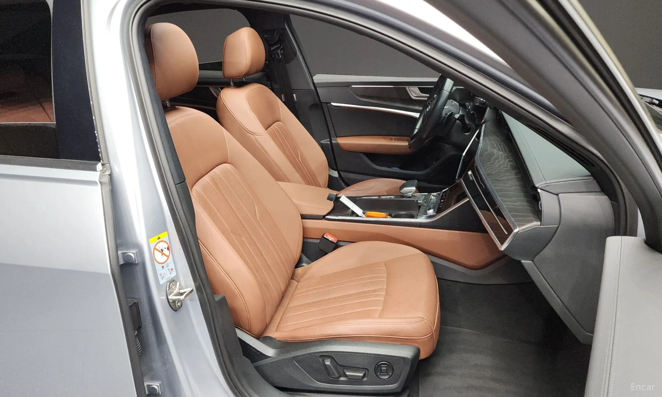 Audi A6 (C8) превью 11