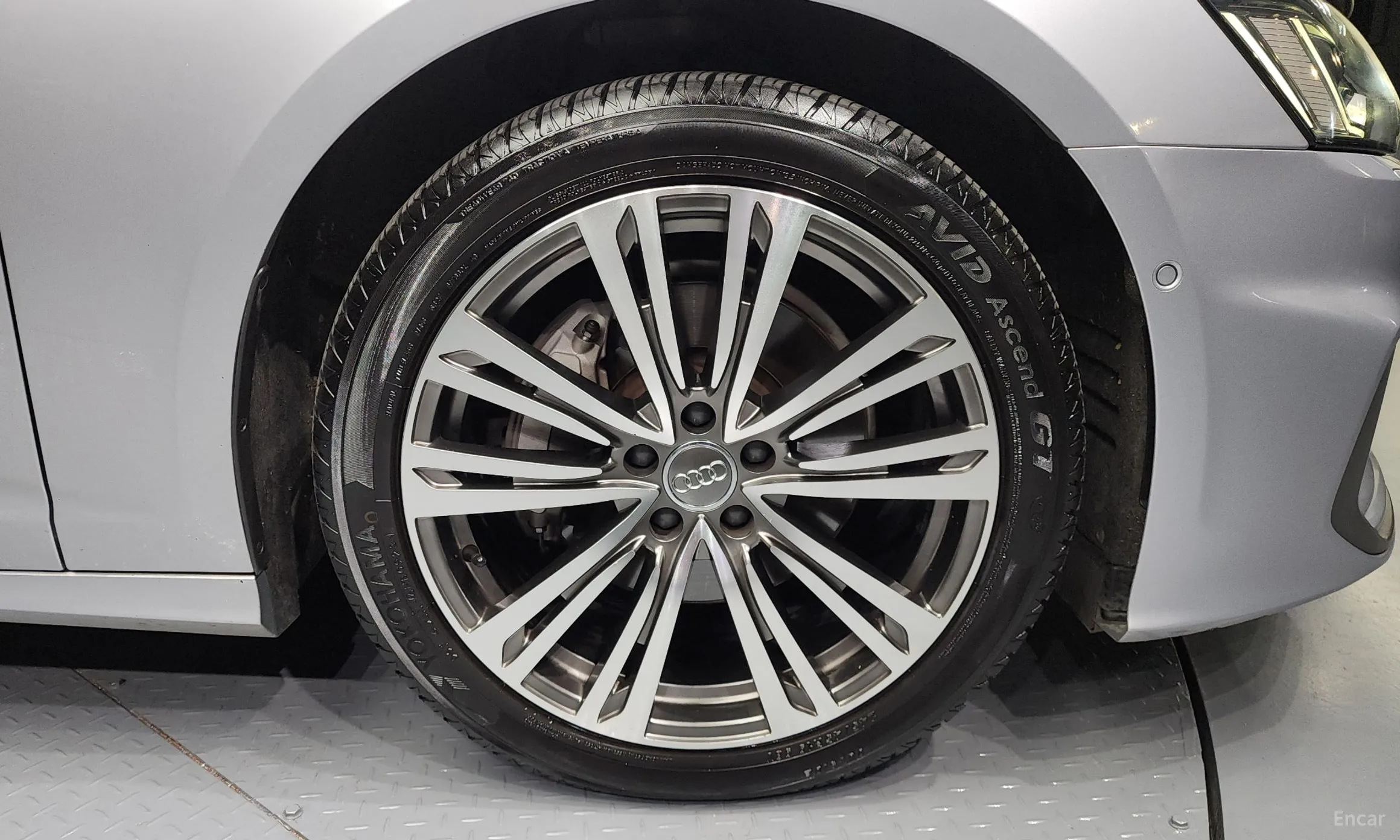 Audi A6 (C8) превью 5
