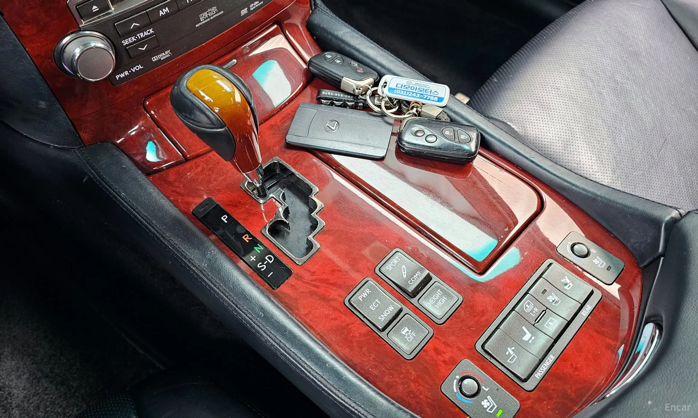 Lexus LS460L превью 9