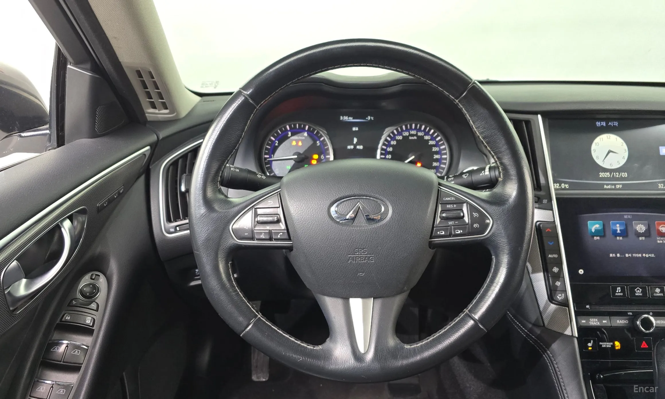 Infiniti Q50 превью 13