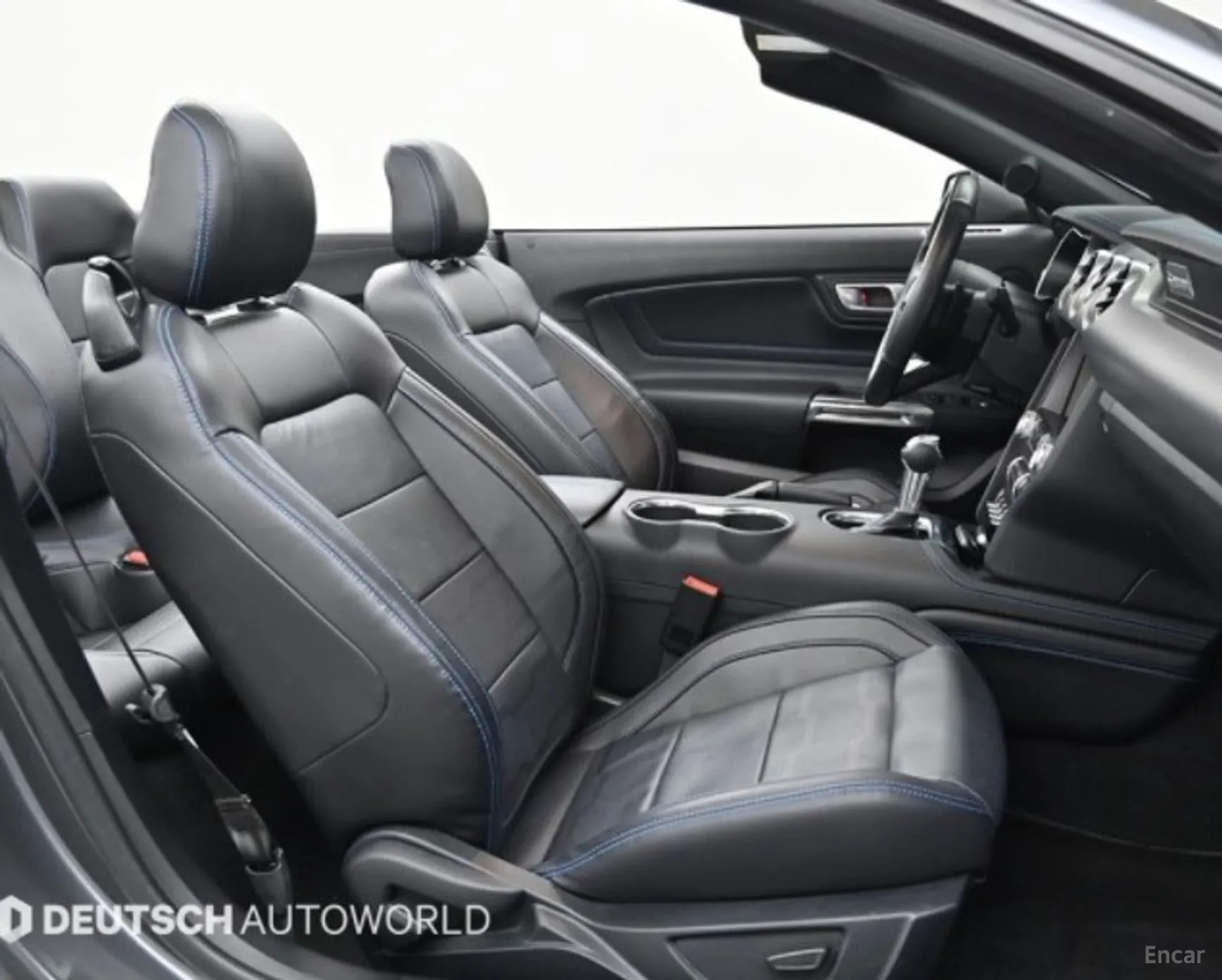 Ford Mustang превью 10