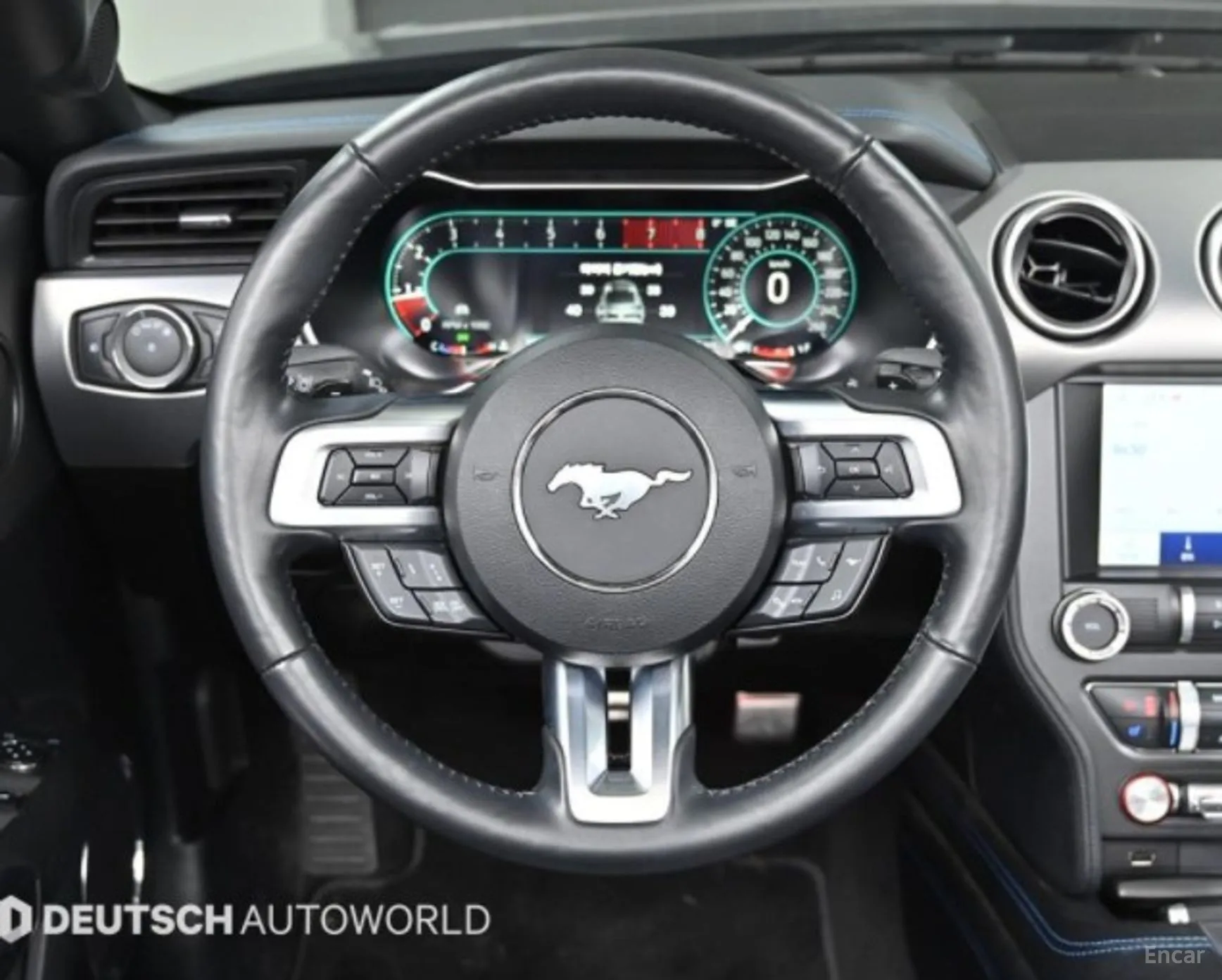 Ford Mustang превью 13