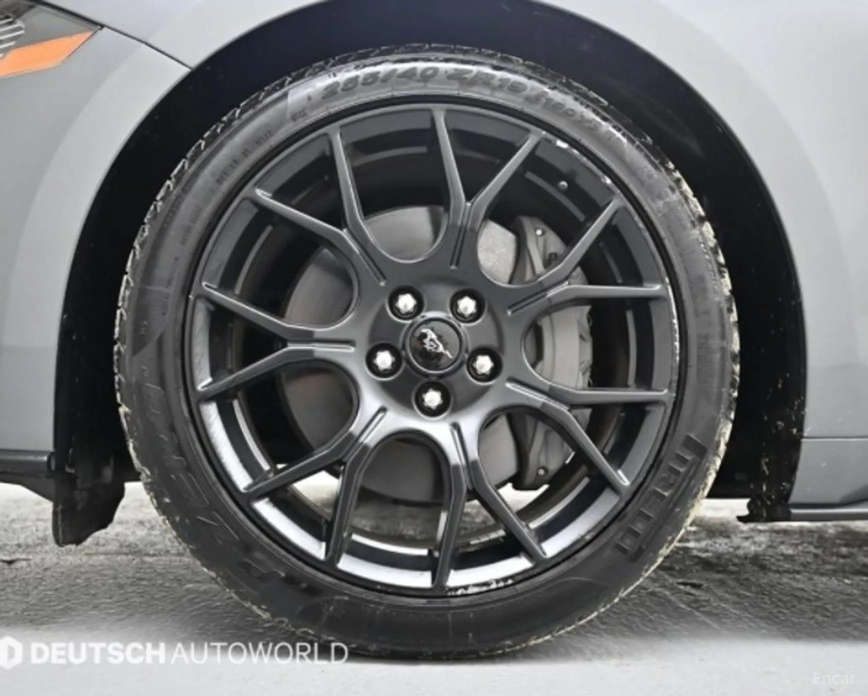 Ford Mustang превью 5