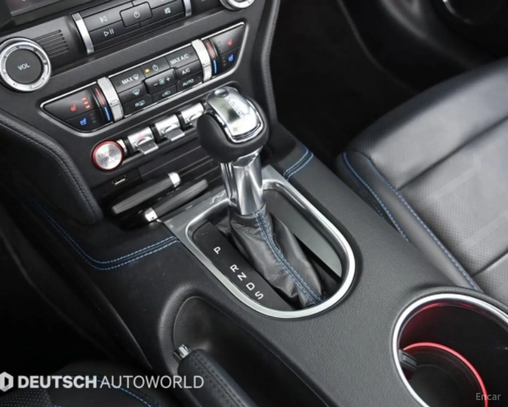 Ford Mustang превью 9