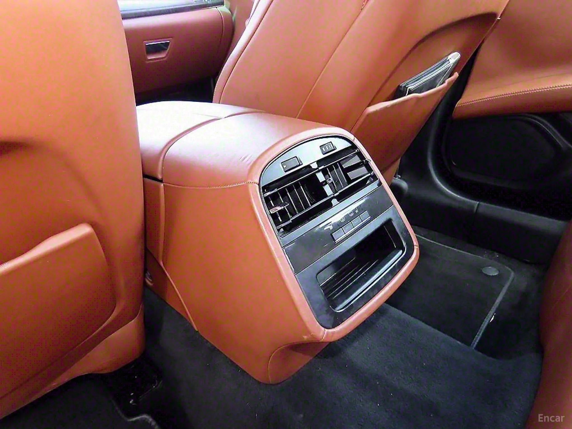 Maserati Quattroporte превью 17