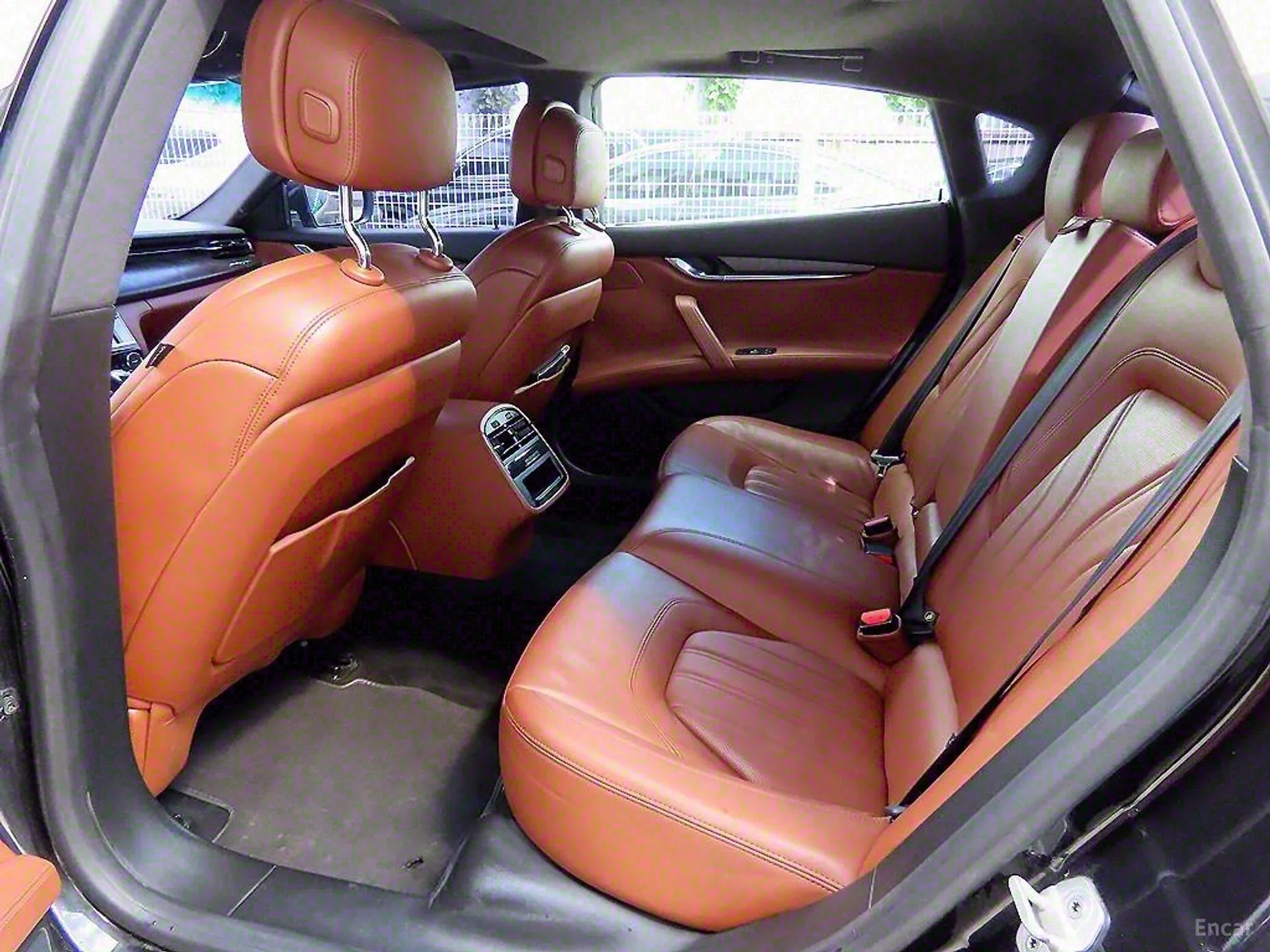 Maserati Quattroporte превью 6