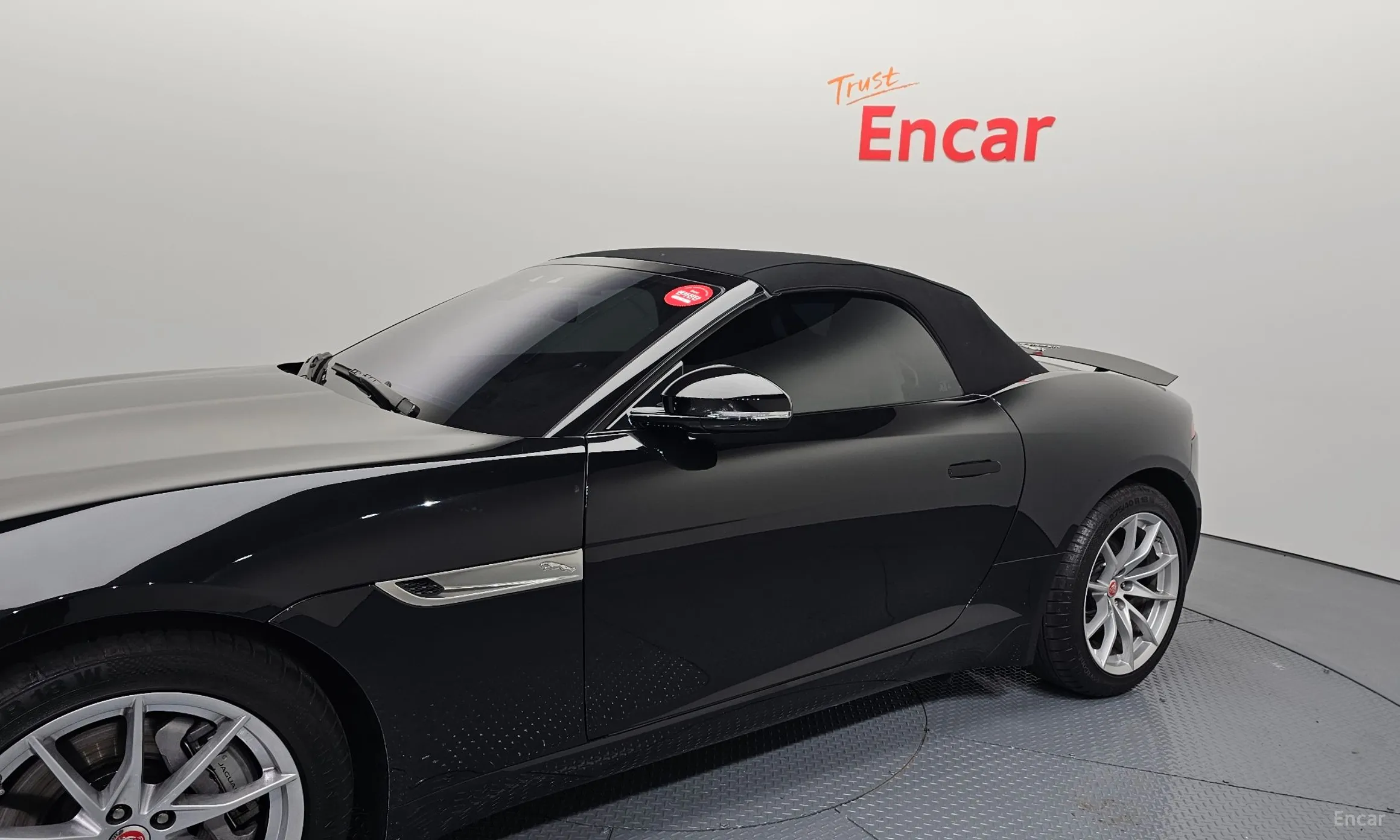 Jaguar F-TYPE превью 20