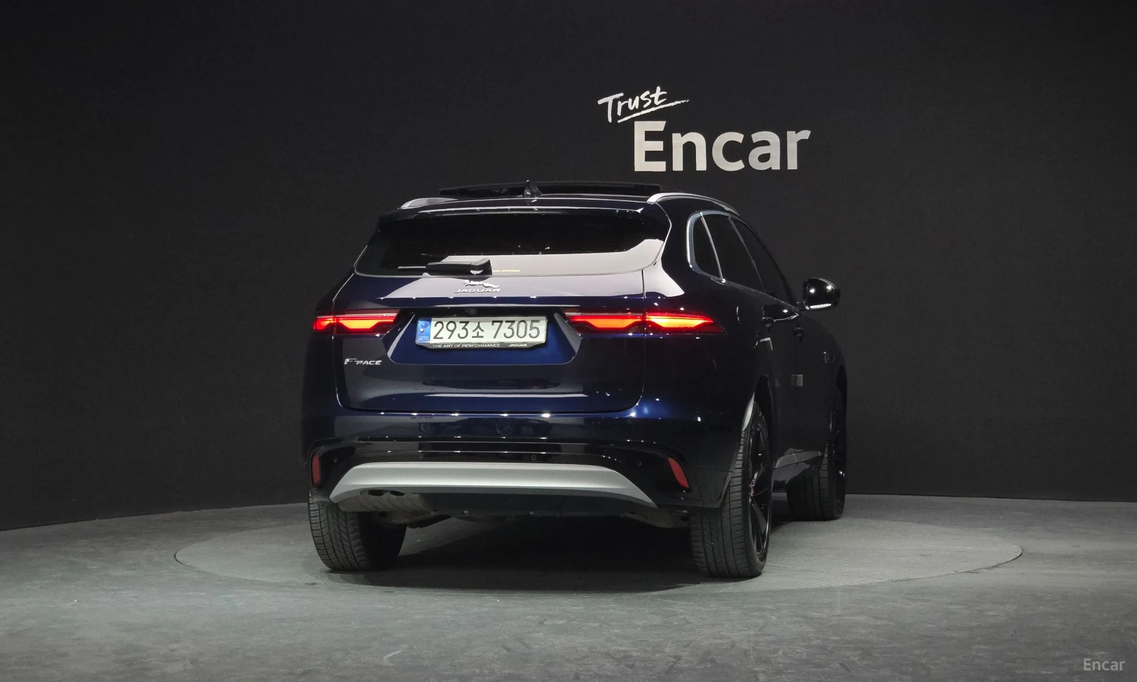 Jaguar F-PACE превью 4
