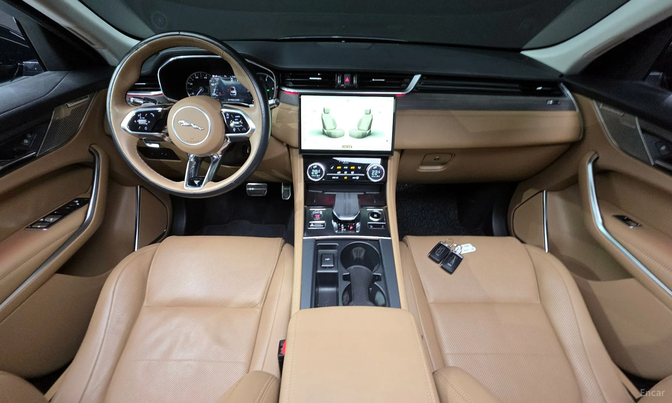 Jaguar F-PACE превью 7