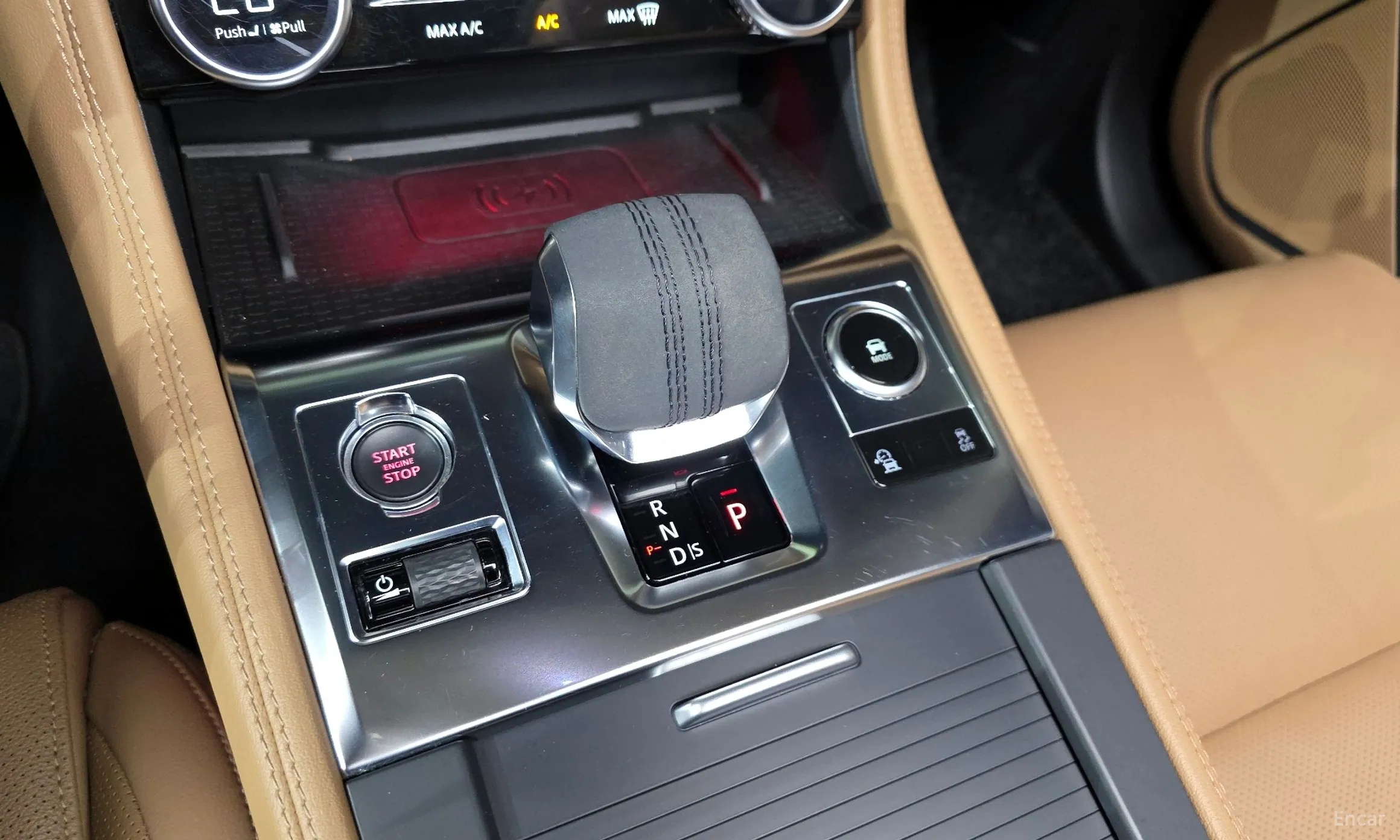 Jaguar F-PACE превью 9