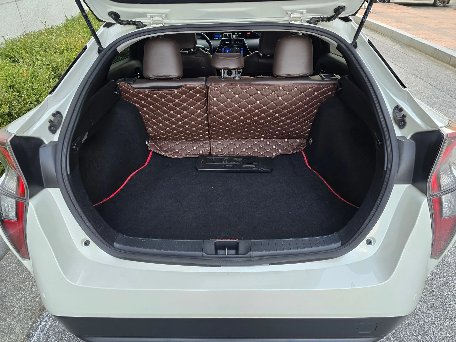 Toyota Prius 4th Generation превью 20