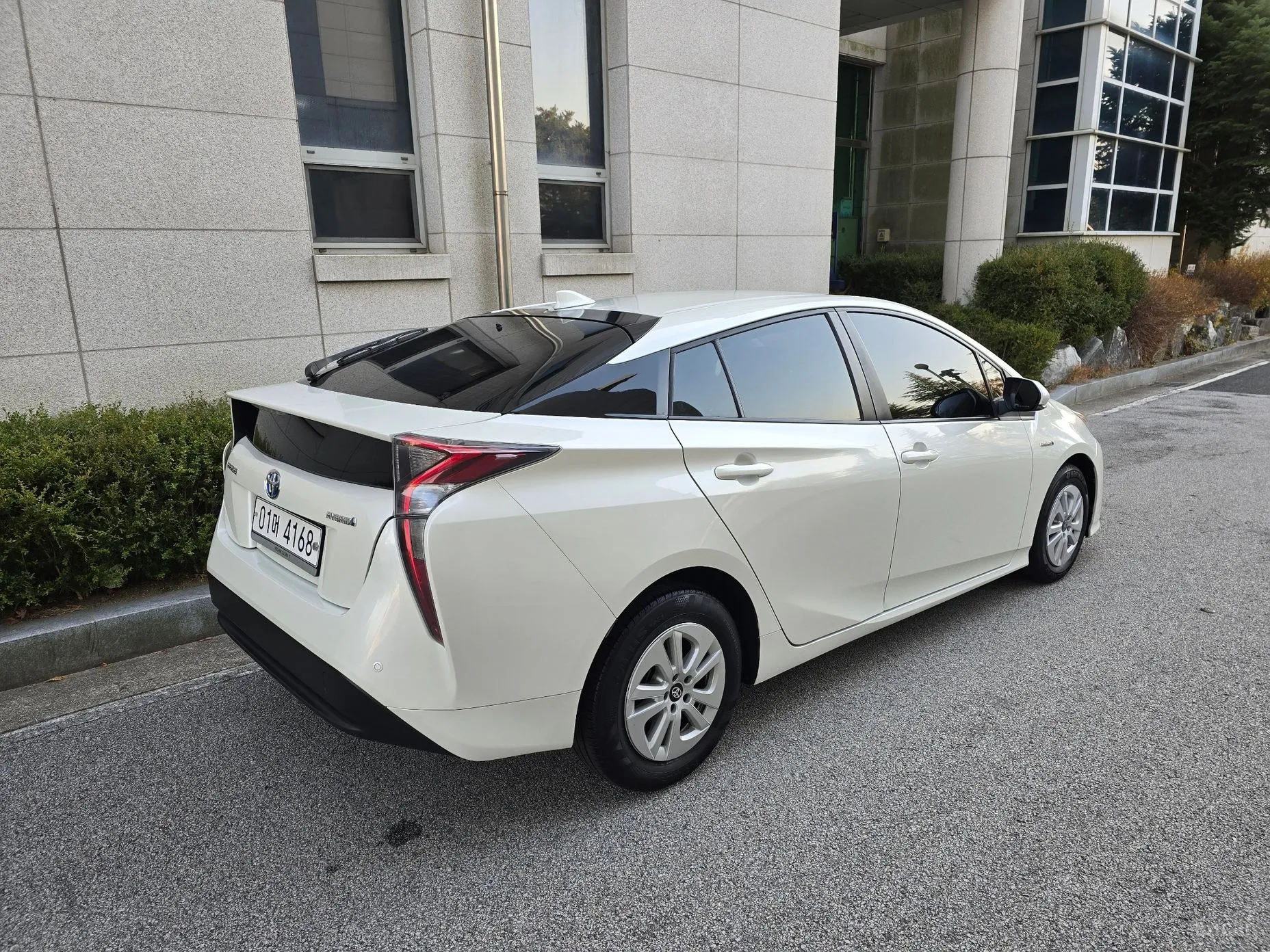 Toyota Prius 4th Generation превью 4