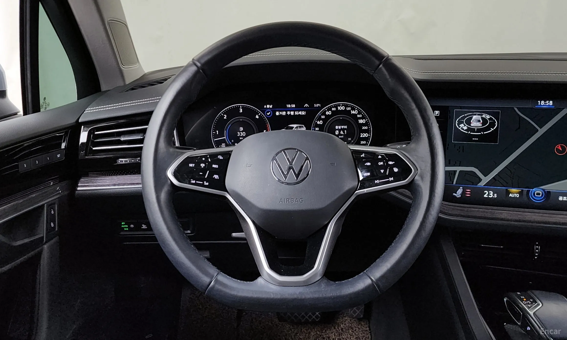 Volkswagen Touareg 3rd Generation превью 13
