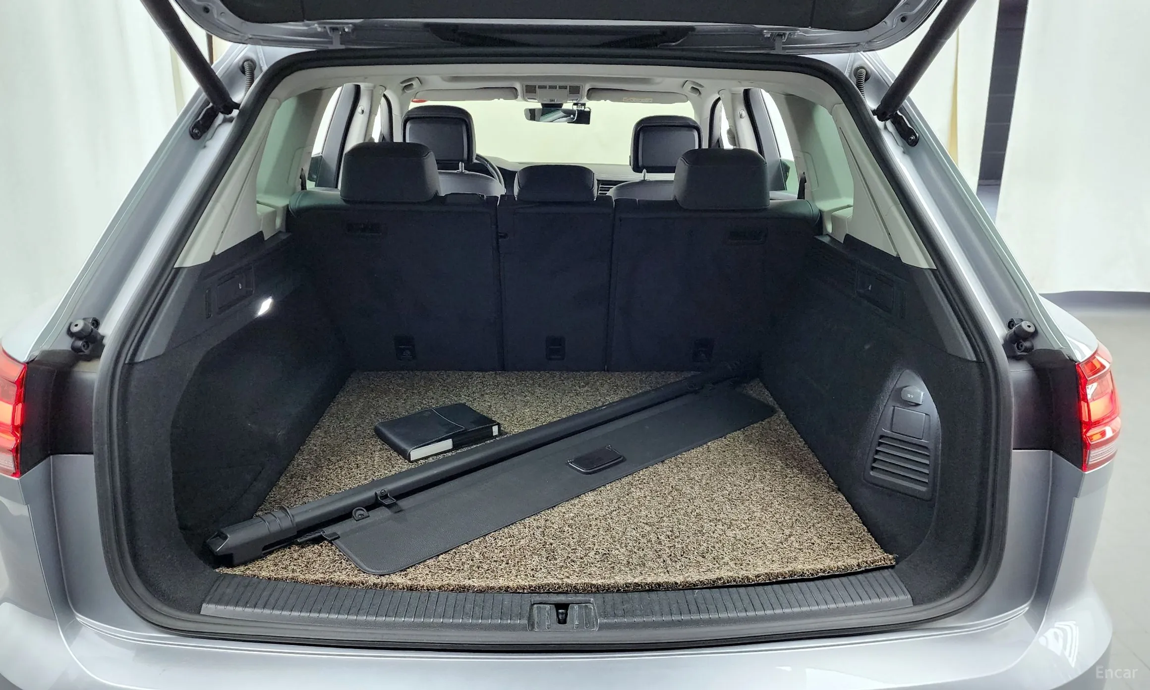 Volkswagen Touareg 3rd Generation превью 20
