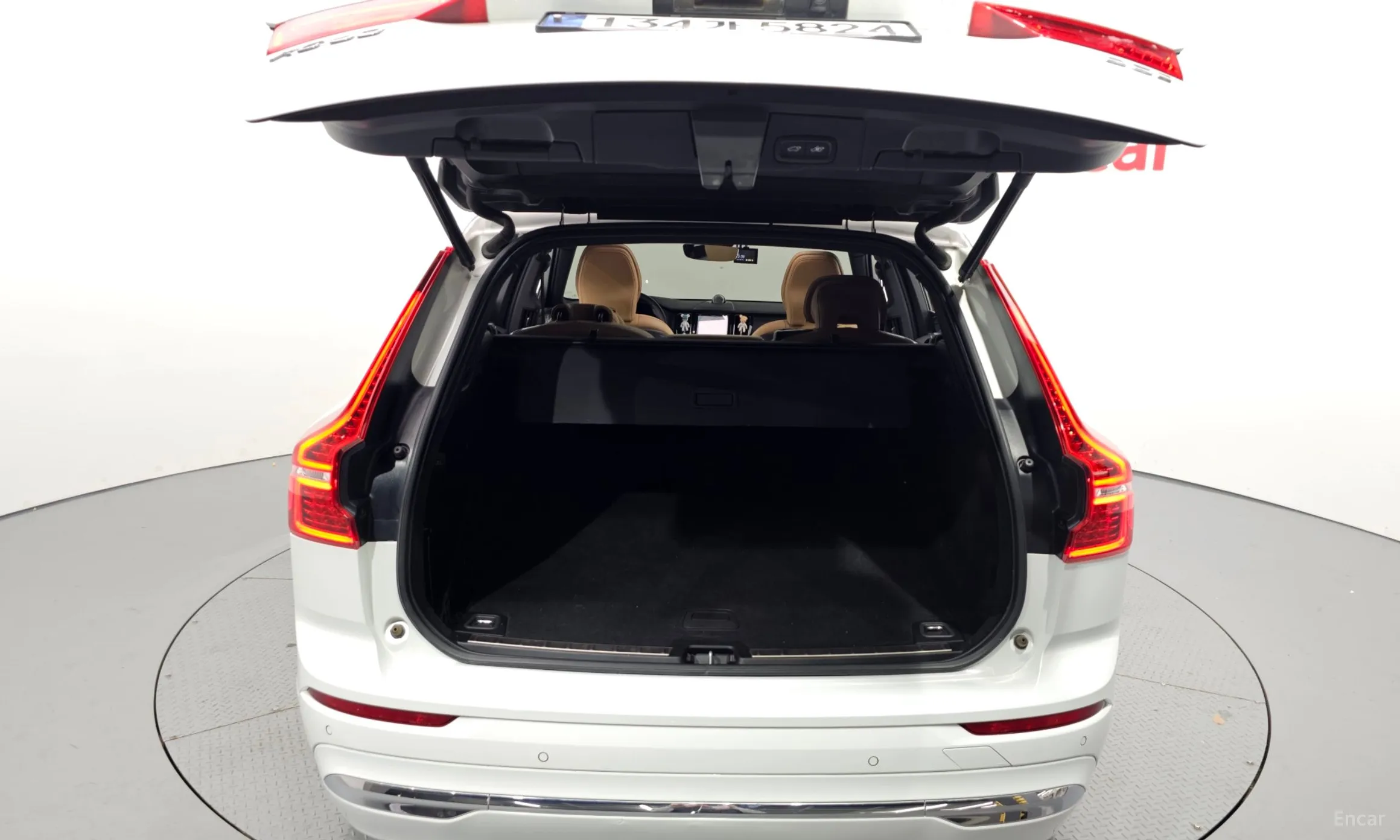Volvo XC60 Gen 2 превью 20