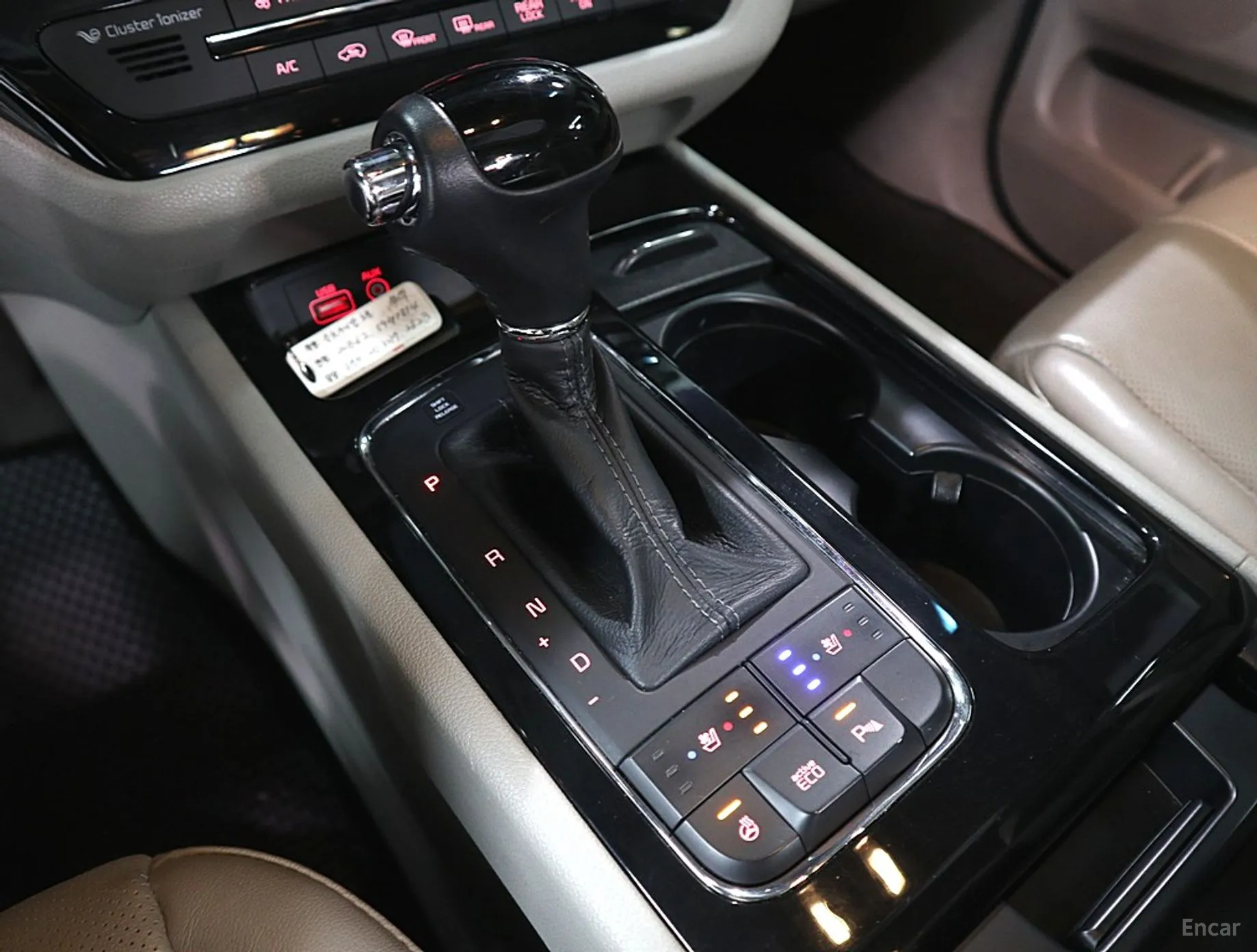 Kia Carnival превью 14
