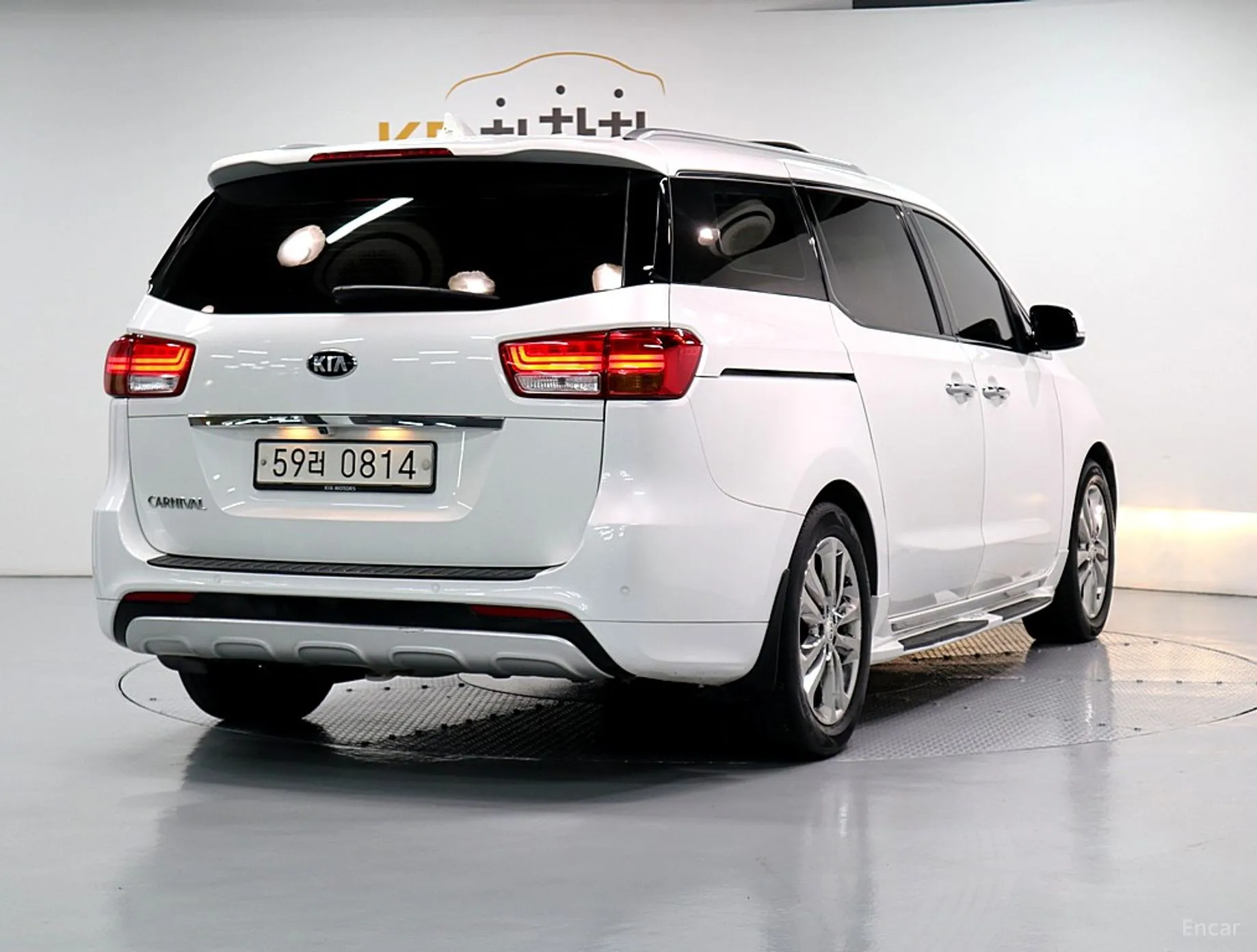 Kia Carnival превью 3