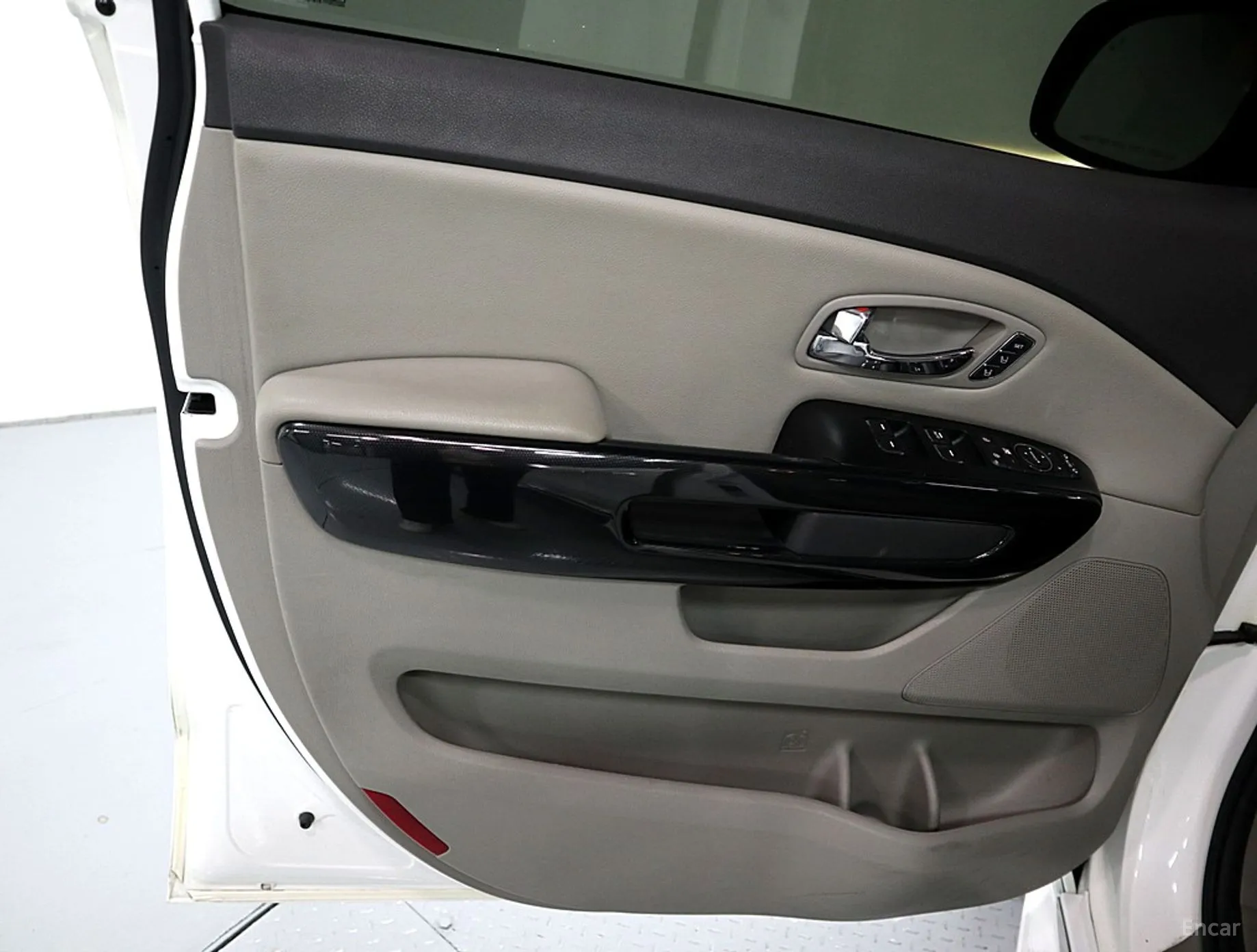 Kia Carnival превью 8