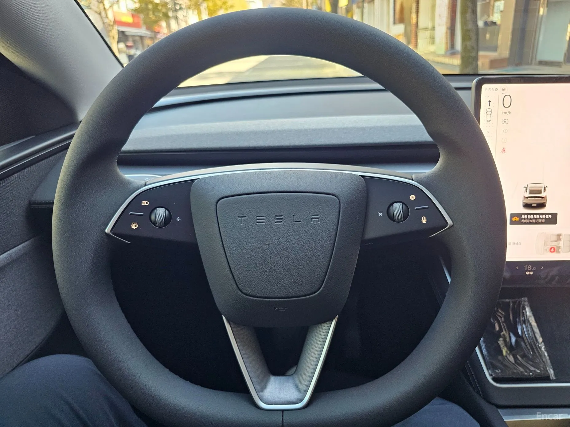 Tesla Model Y превью 11