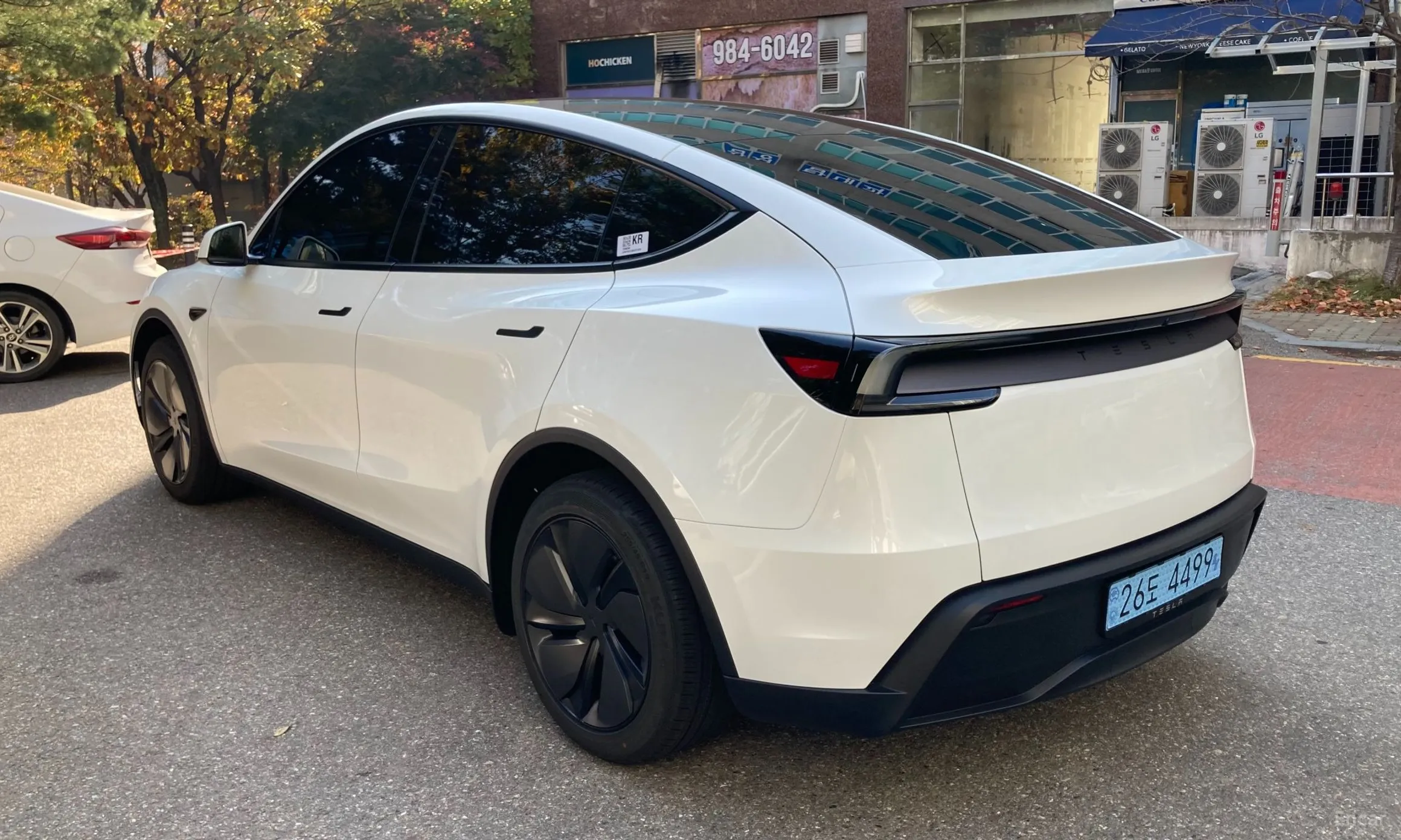 Tesla Model Y превью 6