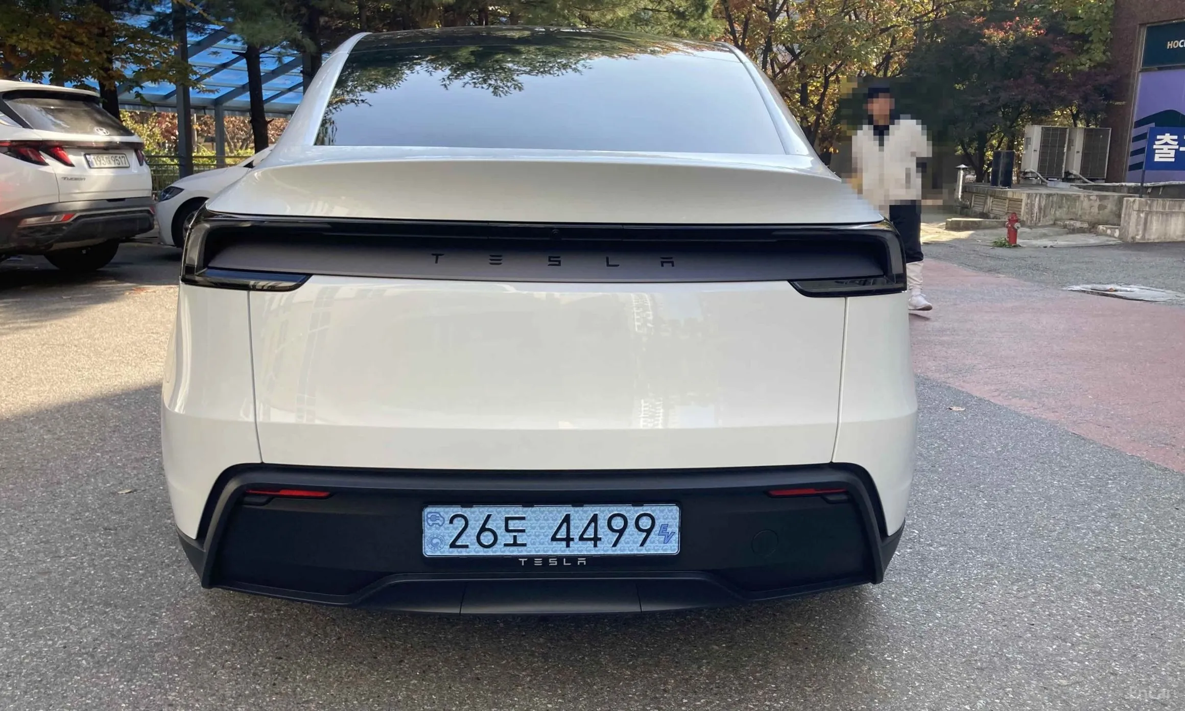 Tesla Model Y превью 7