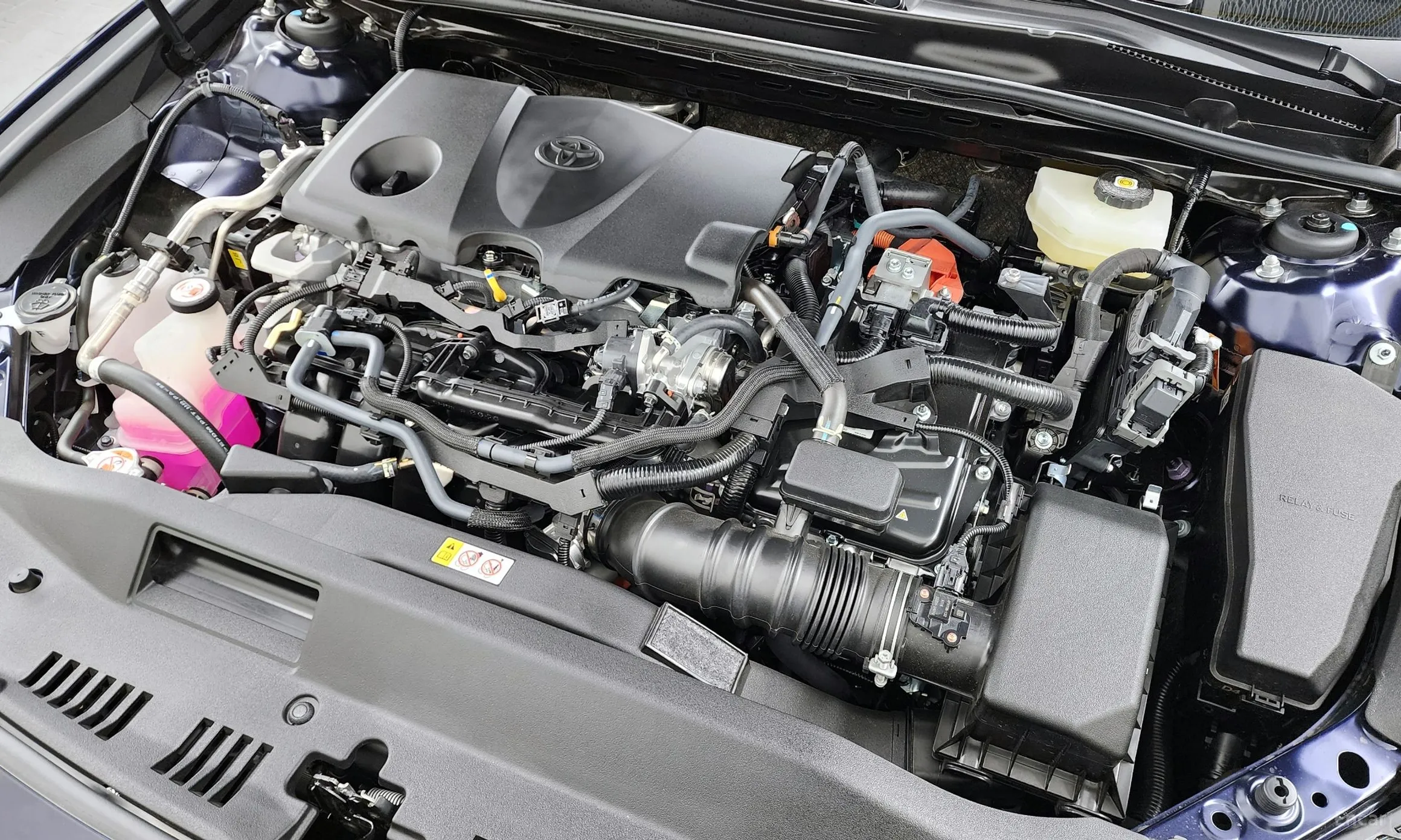 Toyota Camry (XV80) превью 6