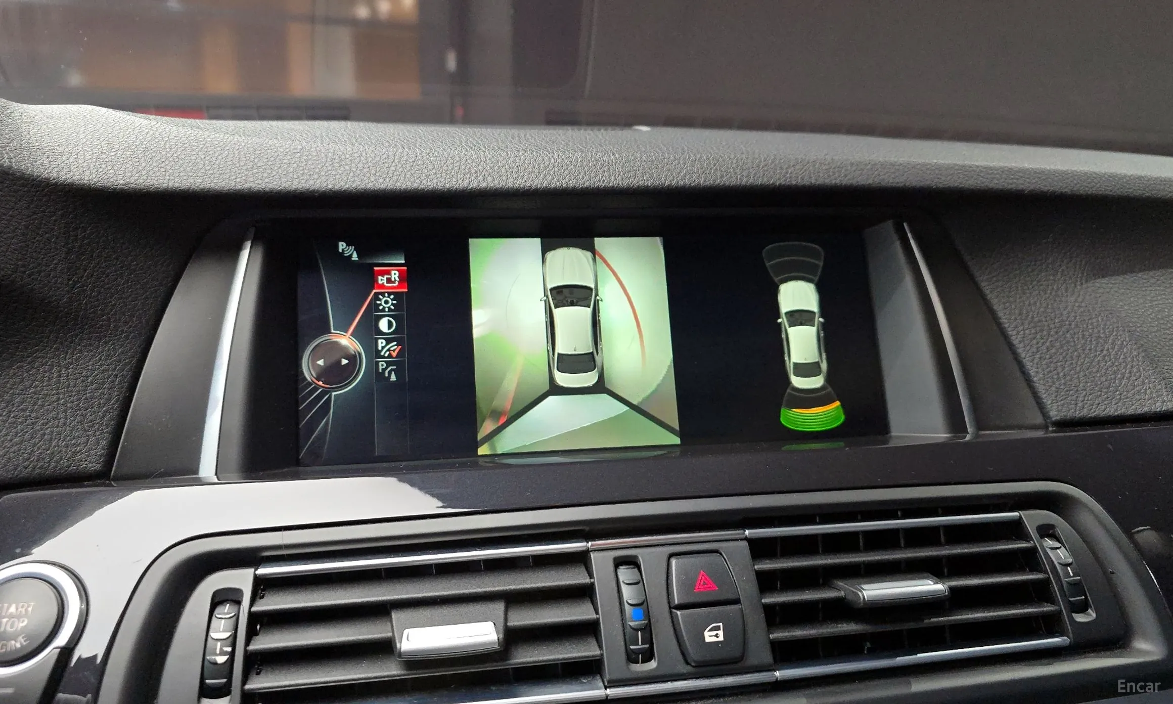 BMW 5 Series (F10) превью 15
